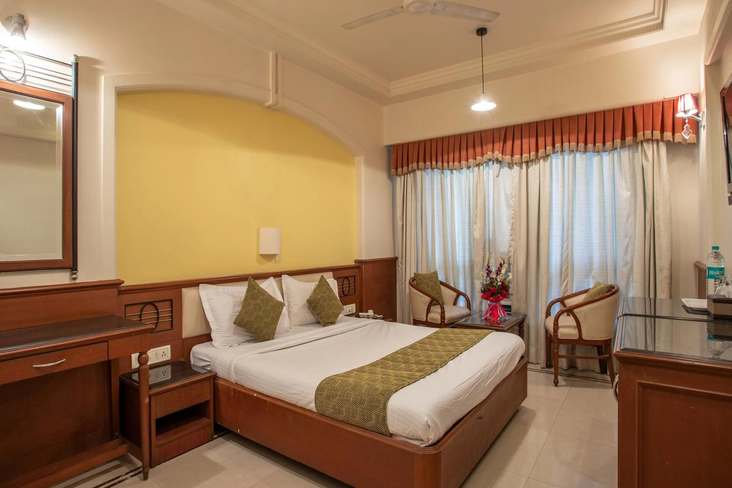 Bed in Hotel Dwaraka Residency