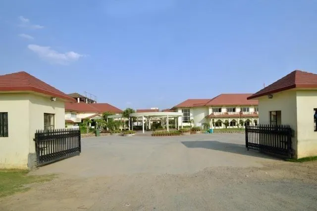 Property building in Shiva Oasis Resort