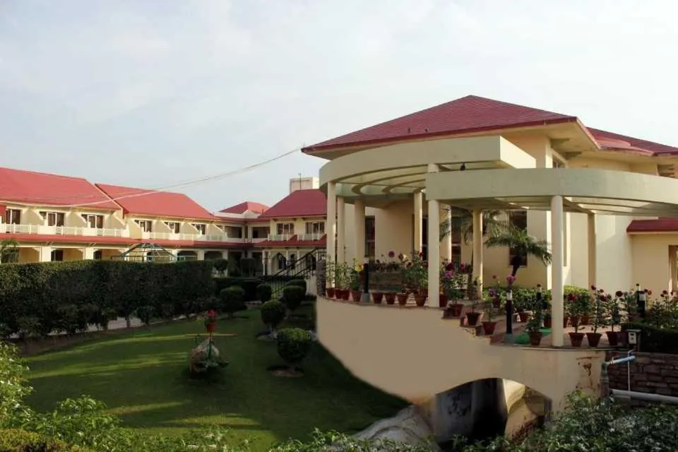 Property building in Shiva Oasis Resort