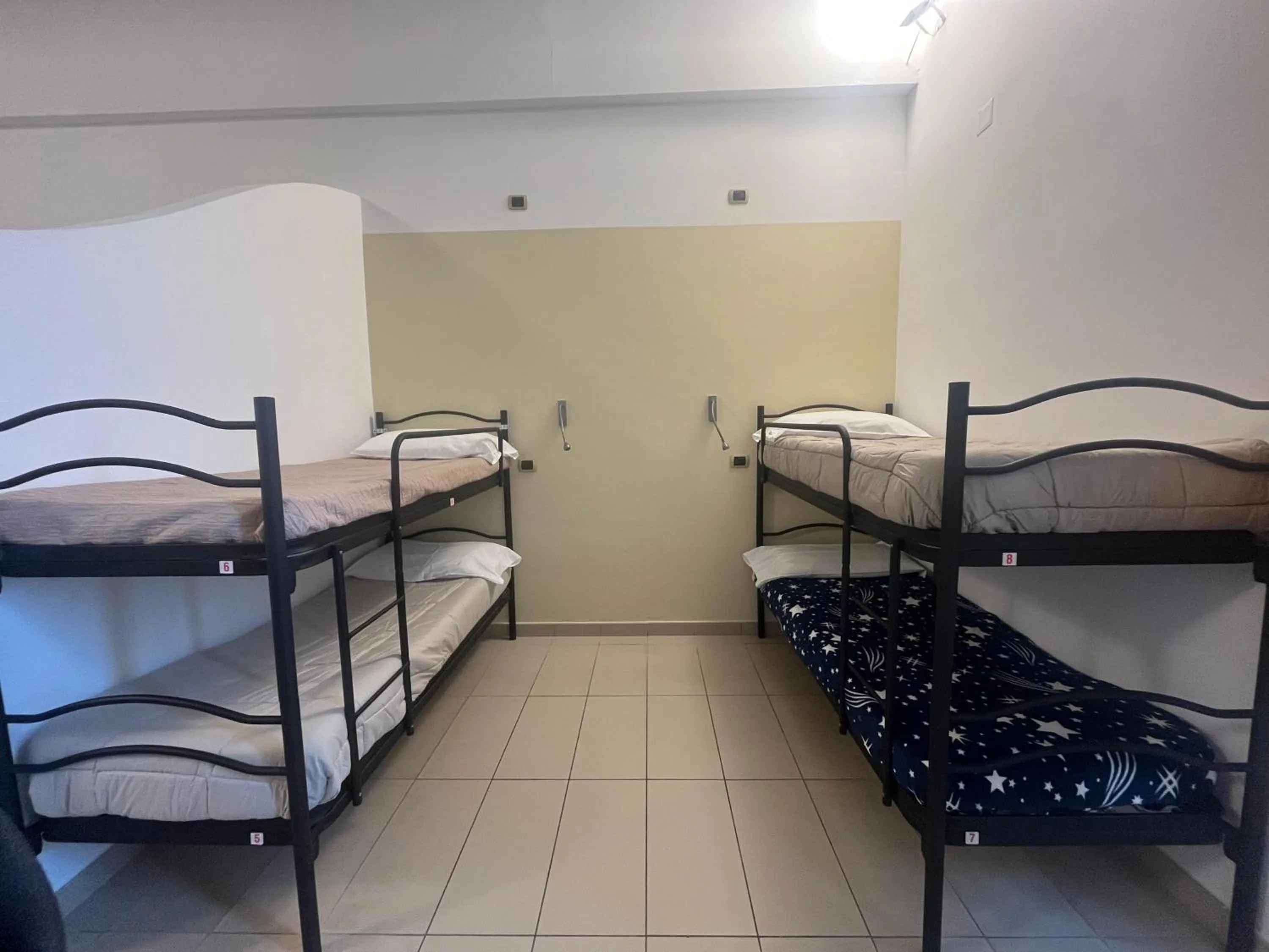 Bed in Seven Hostel & Rooms