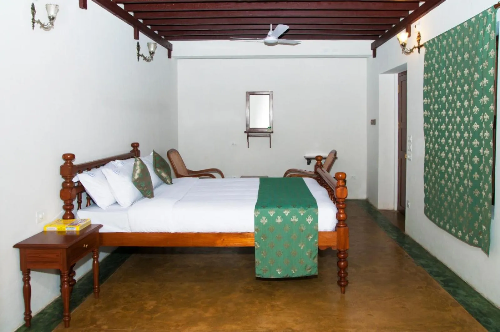 Bed in Esparan Heritage