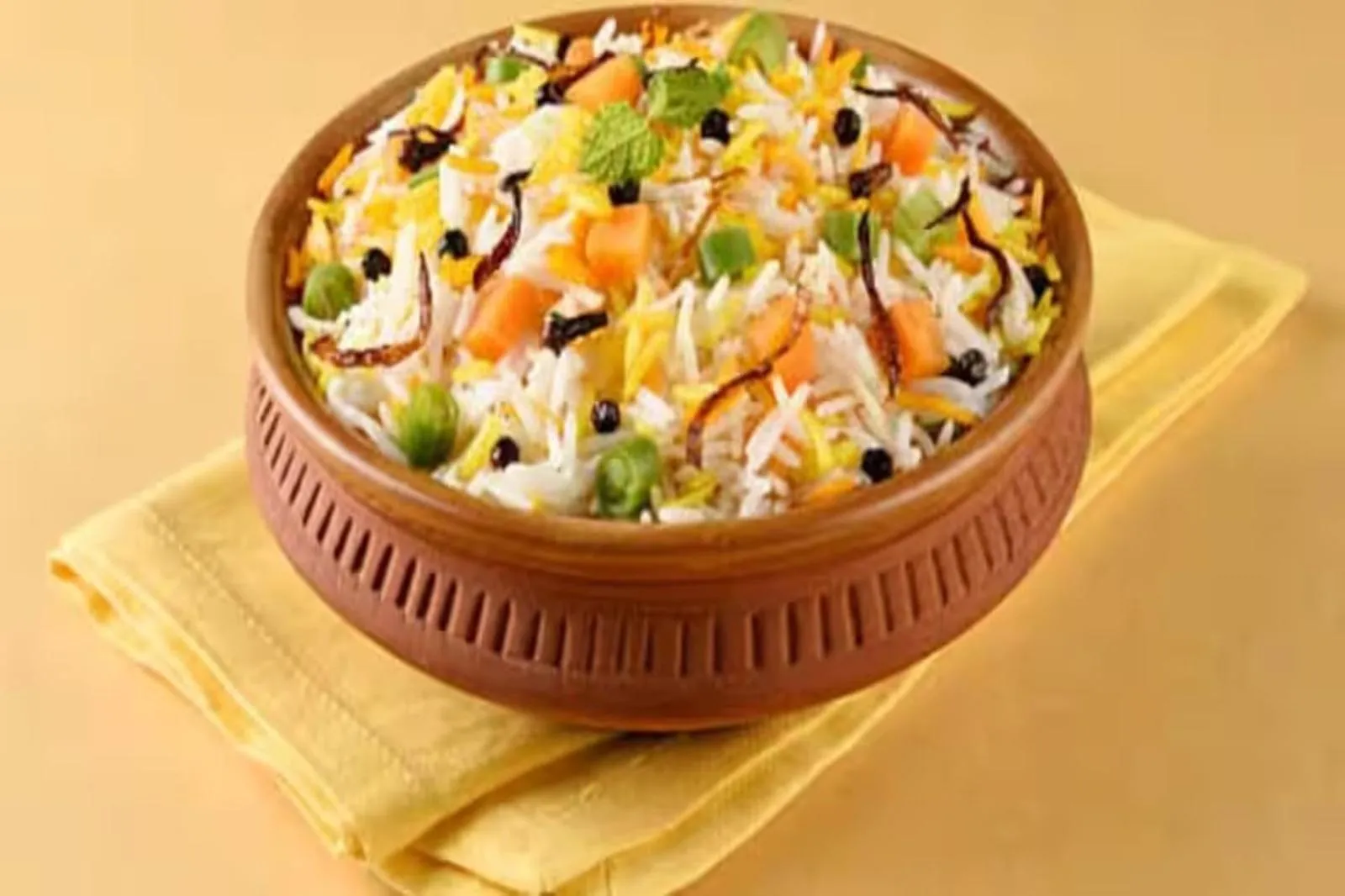 Food in Hotel Vaapi Comfort inn