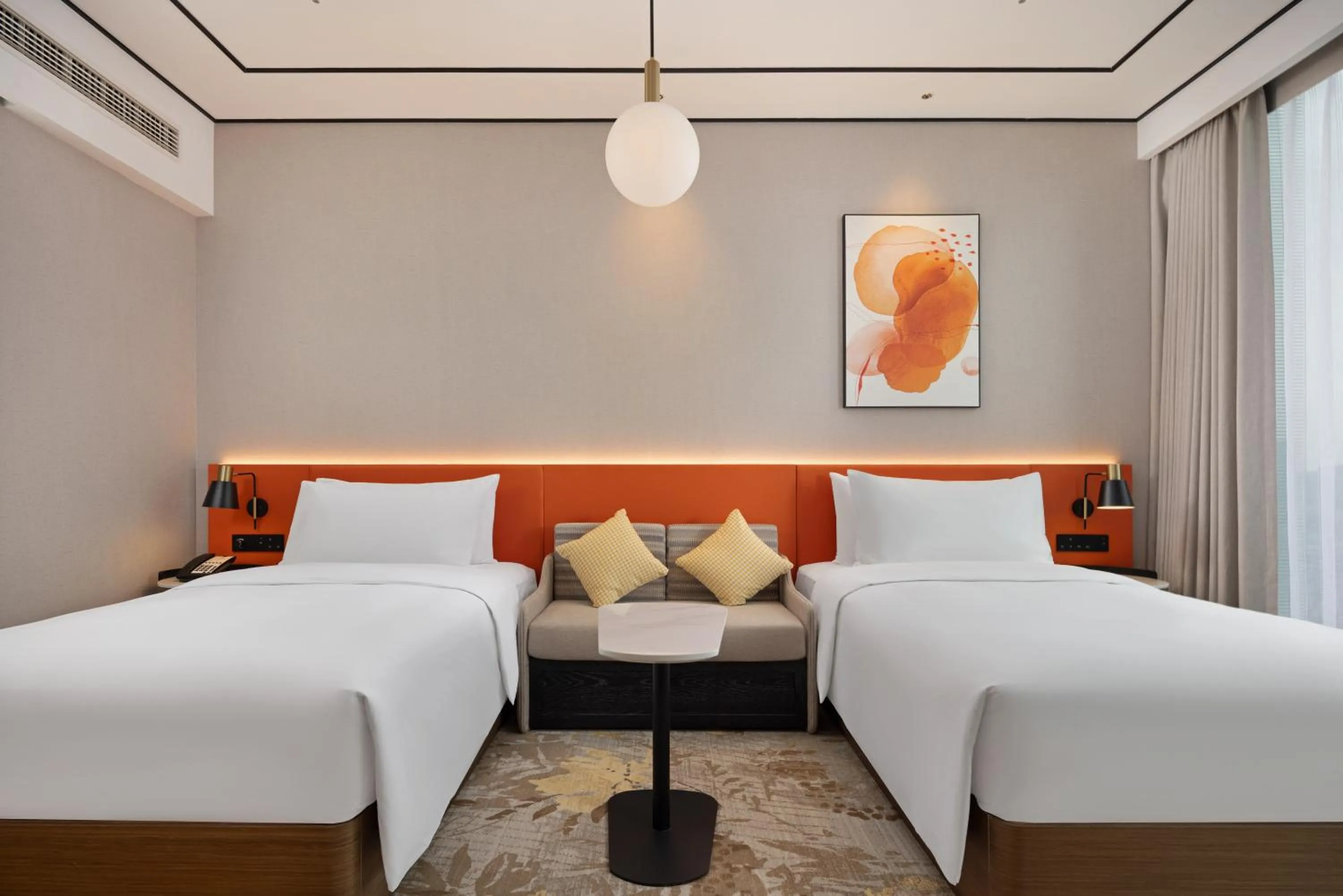 Bed in Hilton Garden Inn Hangzhou Grand Canal