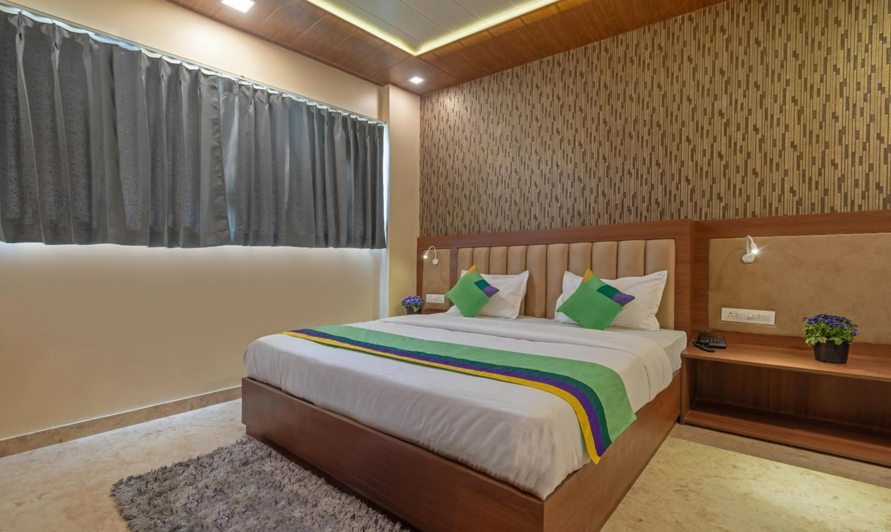 Bedroom, Bed in Treebo Heaven Grand Ayodhya