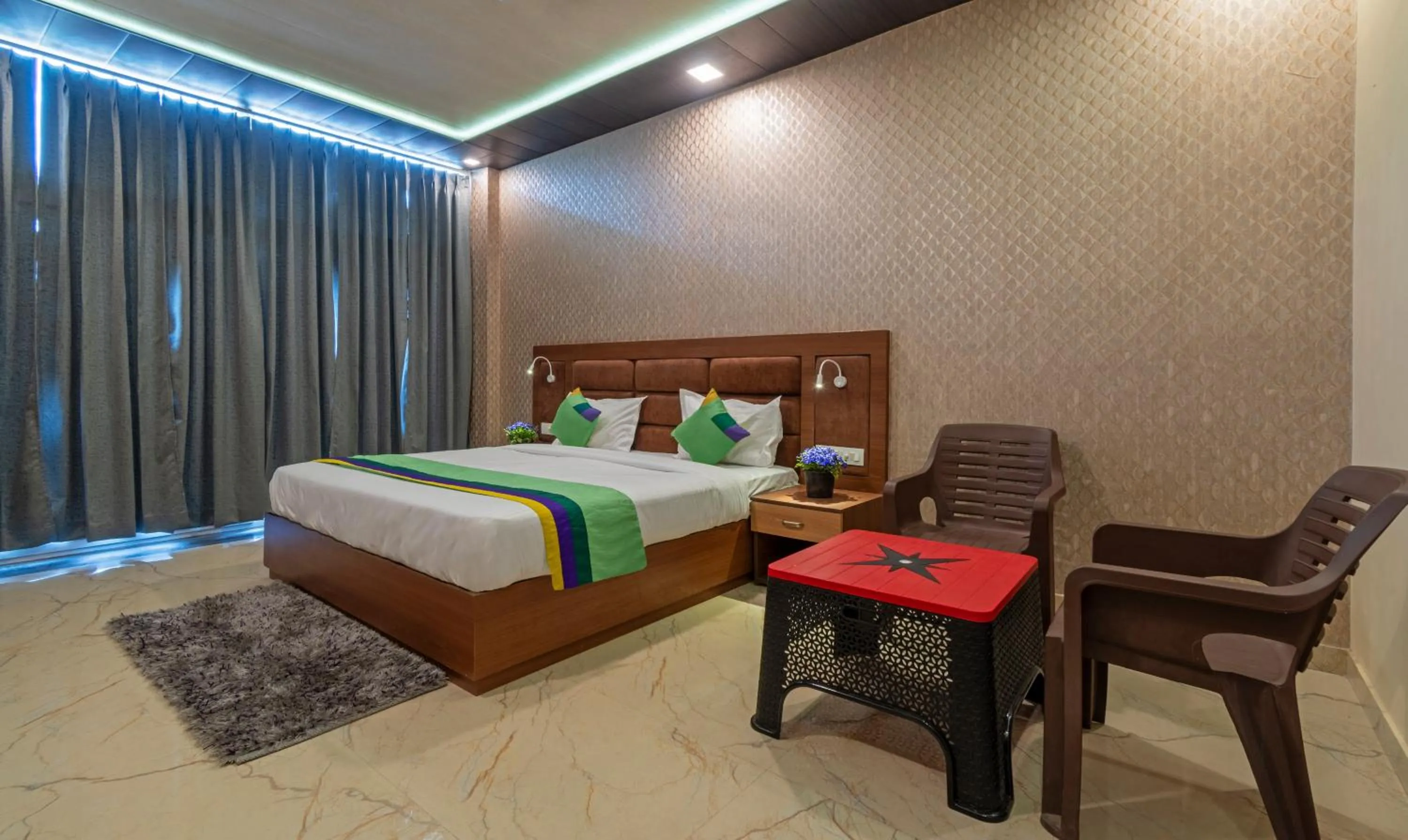 Bedroom, Bed in Treebo Heaven Grand Ayodhya