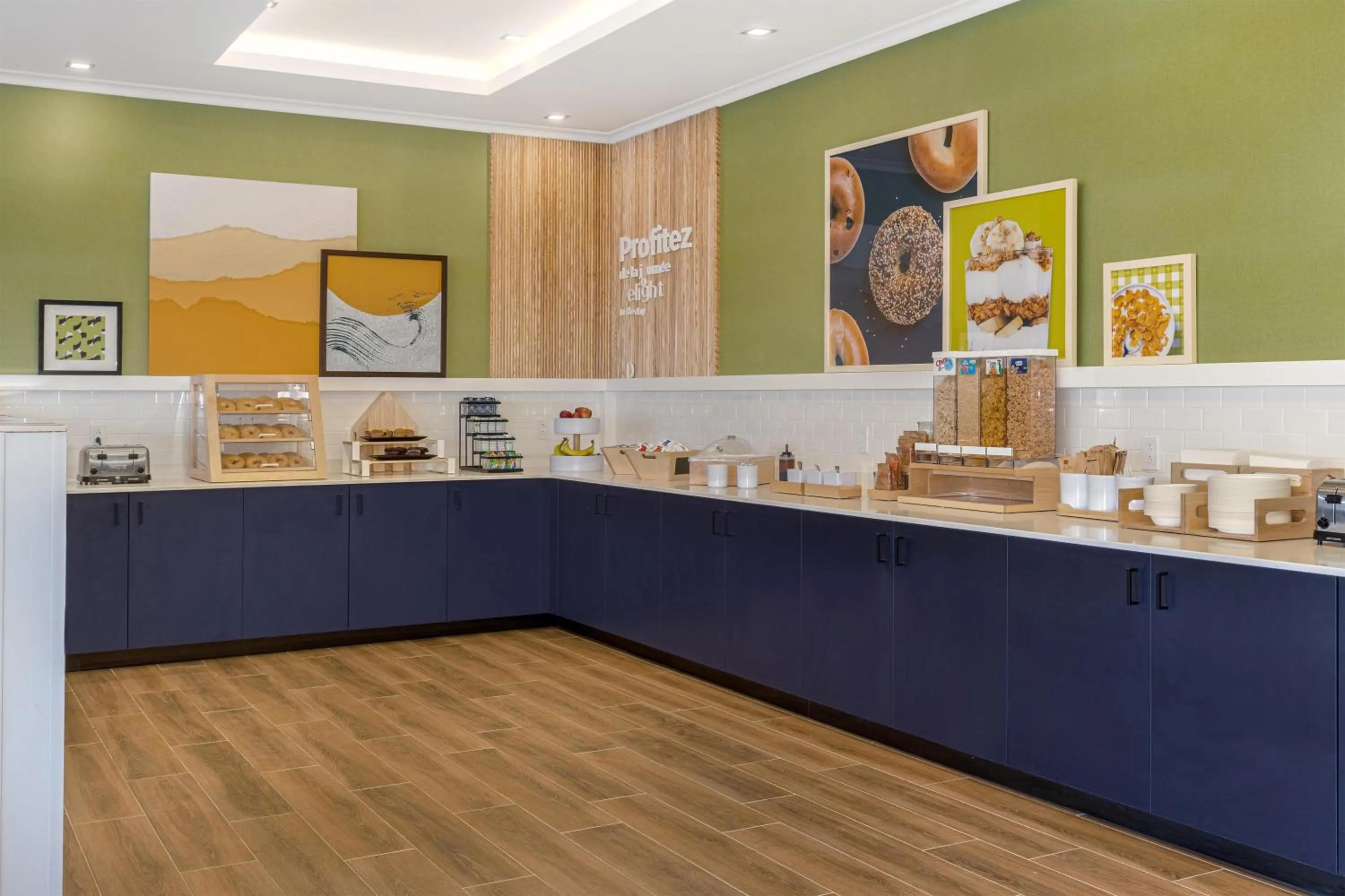 Breakfast in Spark By Hilton Montreal Midtown