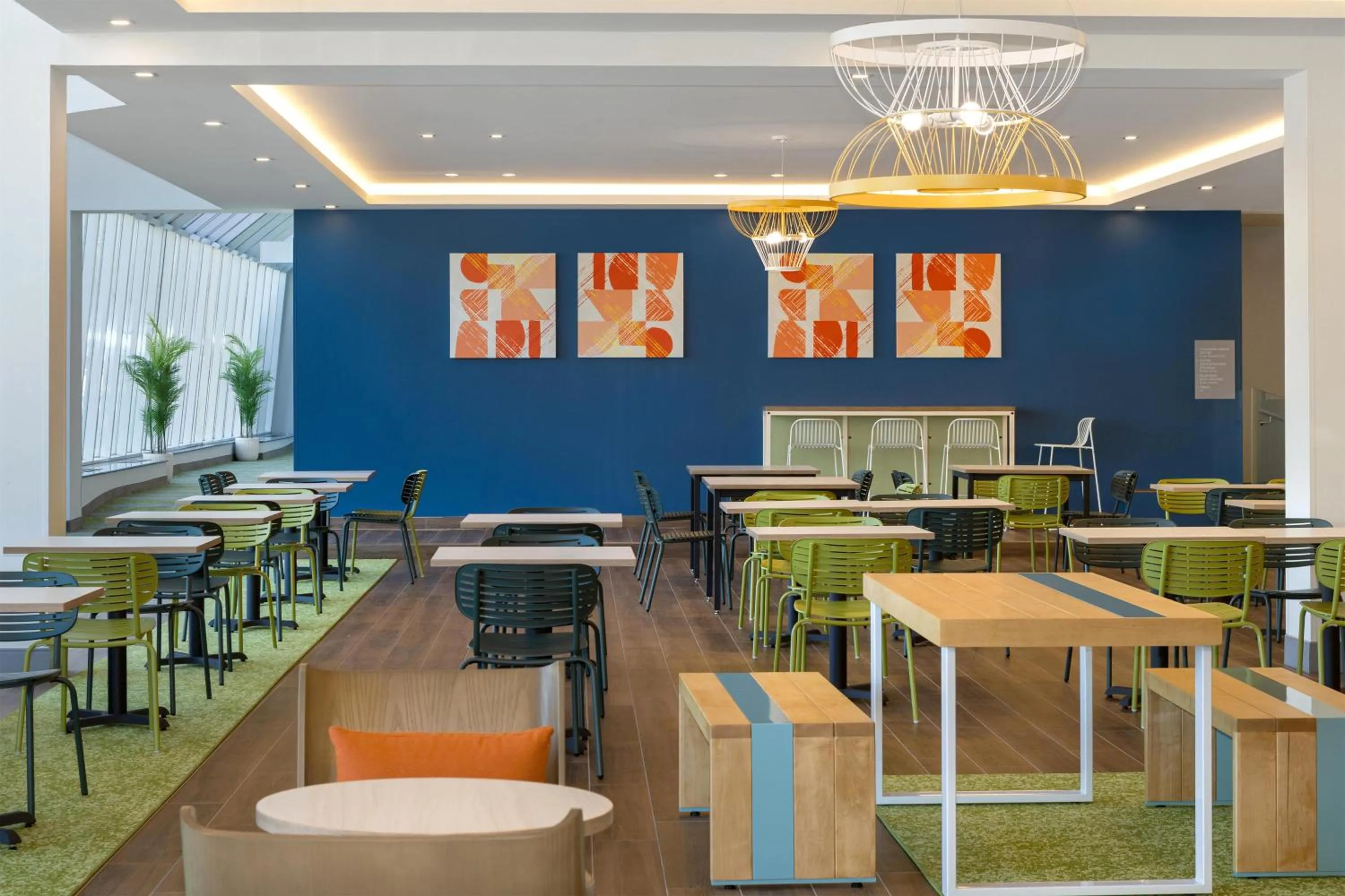 Lobby or reception in Spark By Hilton Montreal Midtown