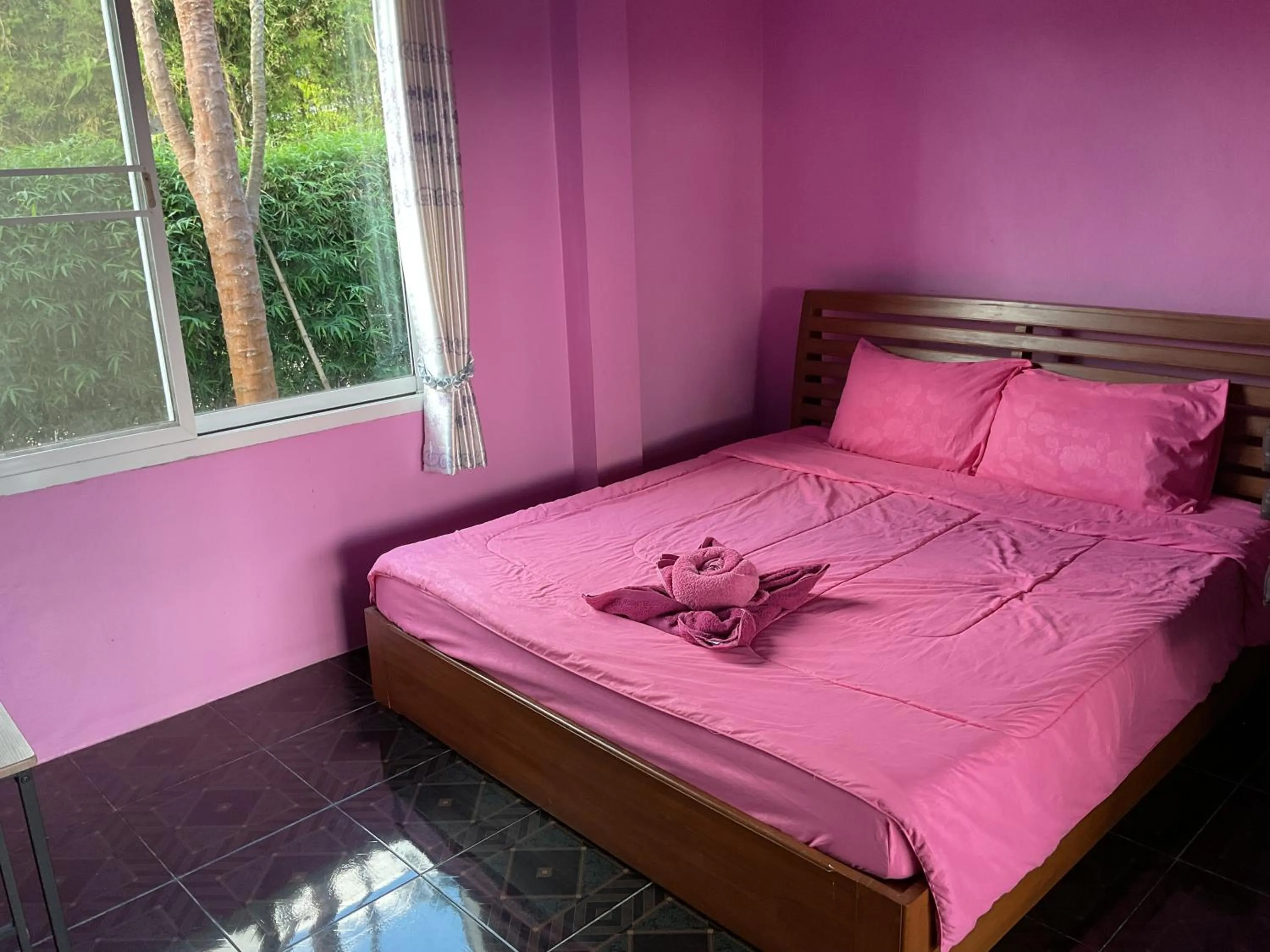 Bed in Ban Rai Rabeang Mok