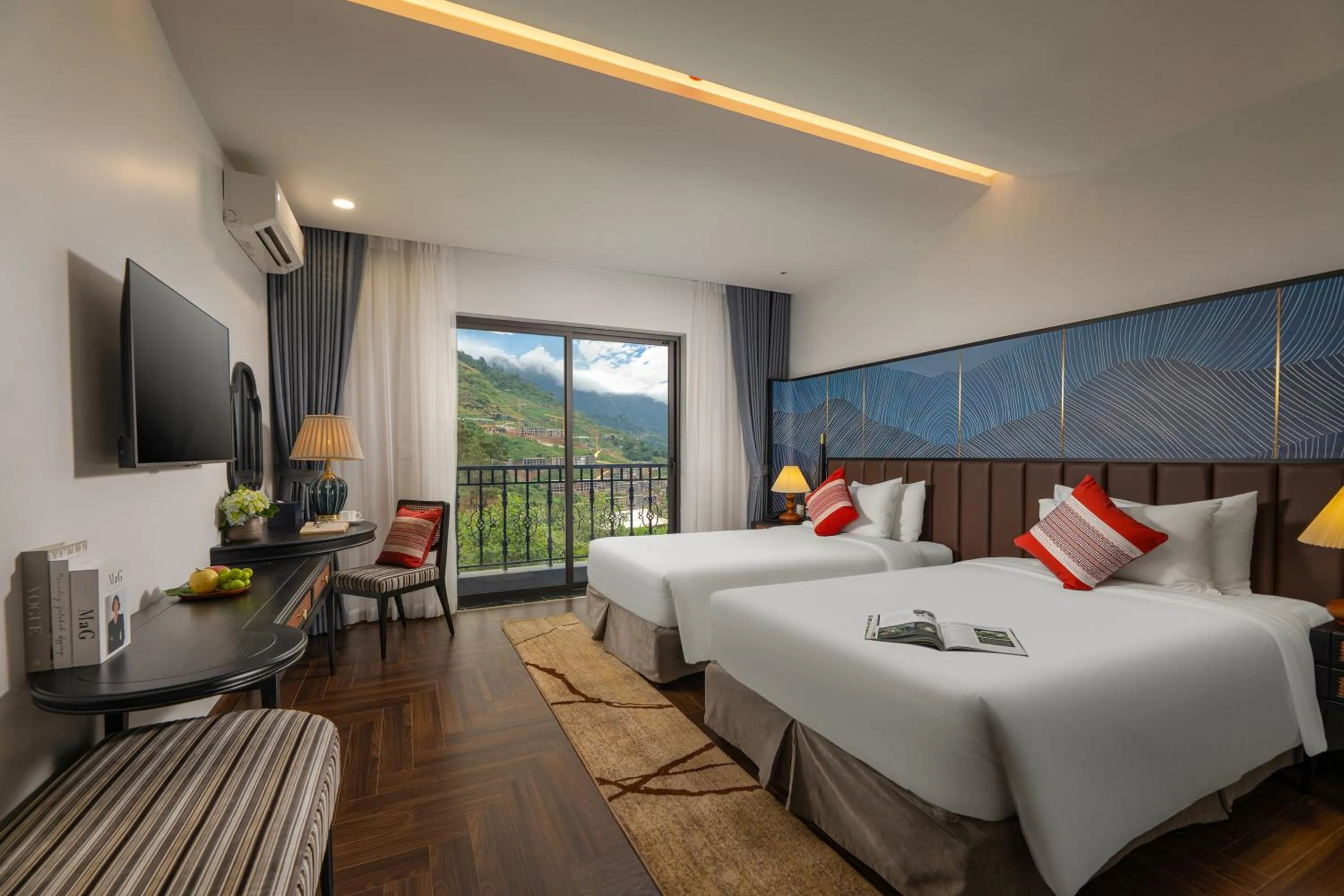 Bed in DeLaMont Sapa Hotel - Hill Serenity Retreat