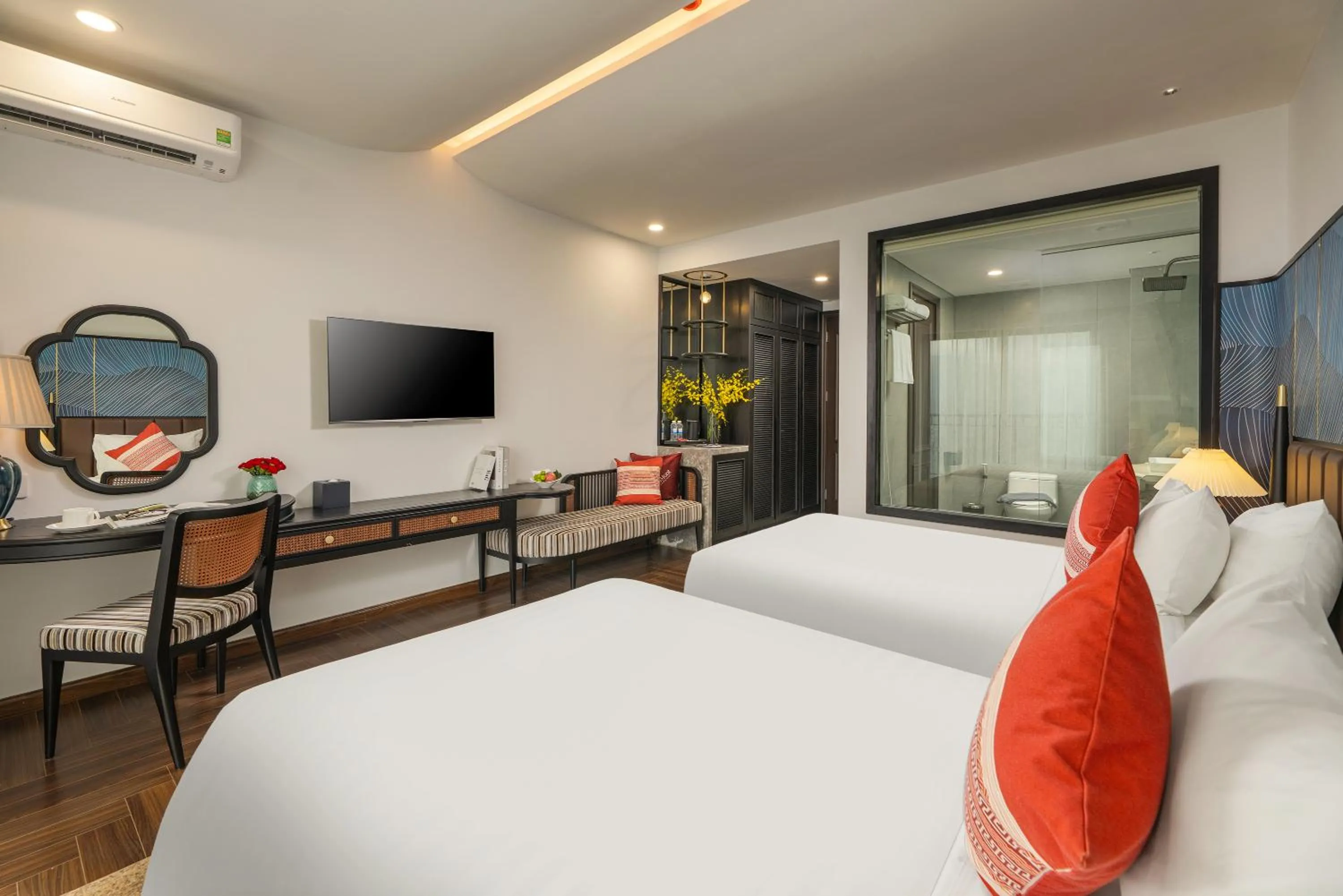 Bed in DeLaMont Sapa Hotel - Hill Serenity Retreat