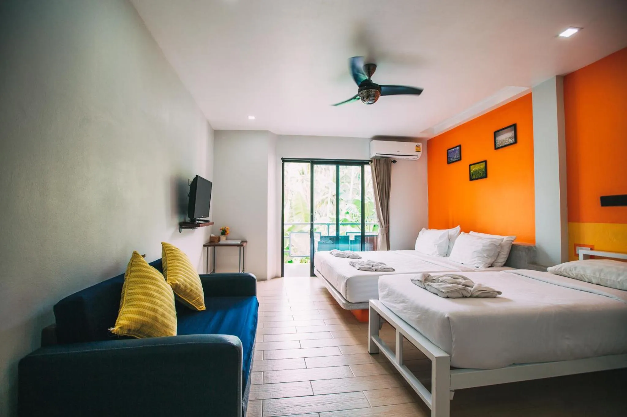 Photo of the whole room, Bed in Good Dream Hotel (Khun Ying House)