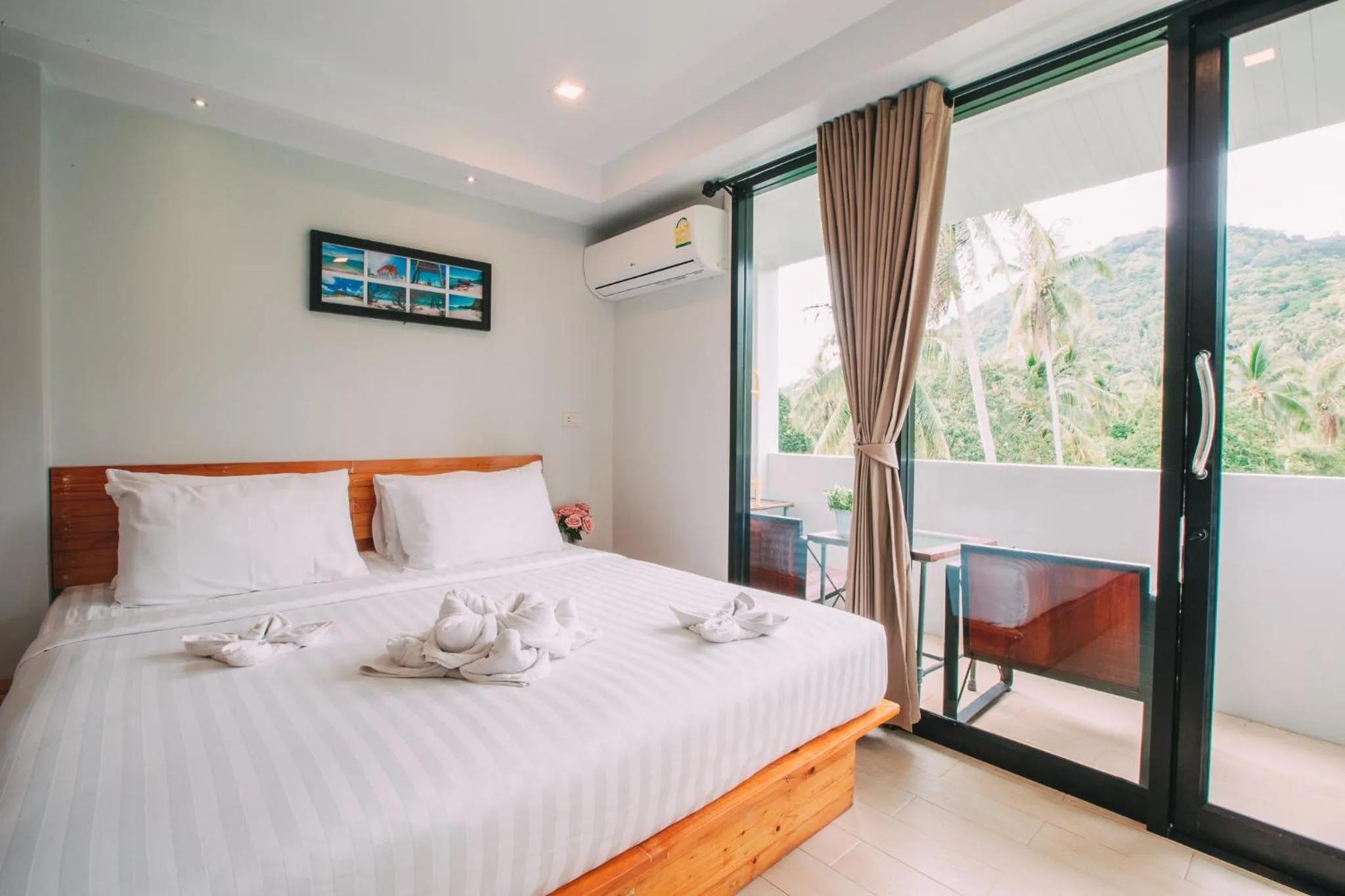Photo of the whole room, Bed in Good Dream Hotel (Khun Ying House)