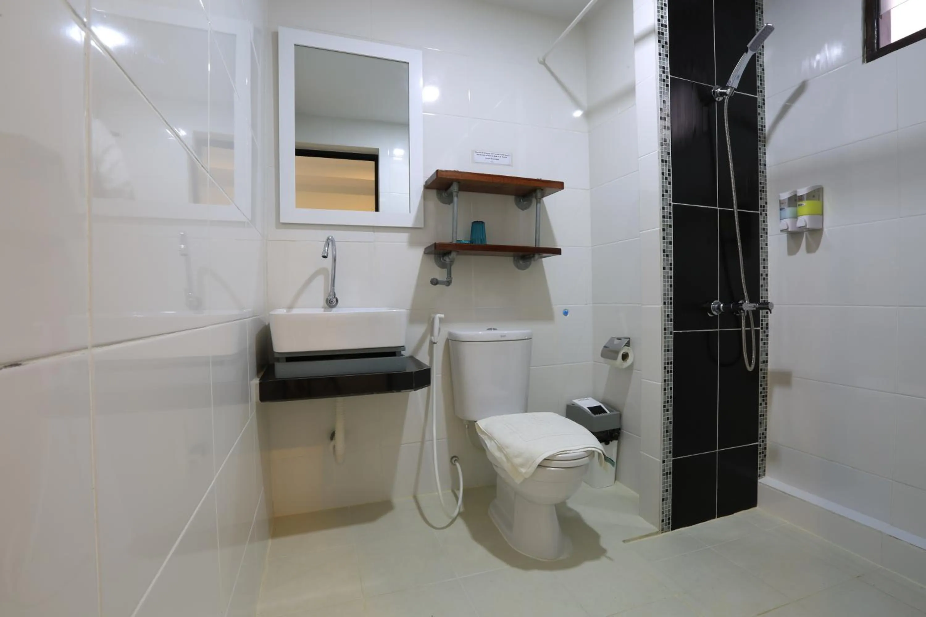 Bathroom in Good Dream Hotel (Khun Ying House)