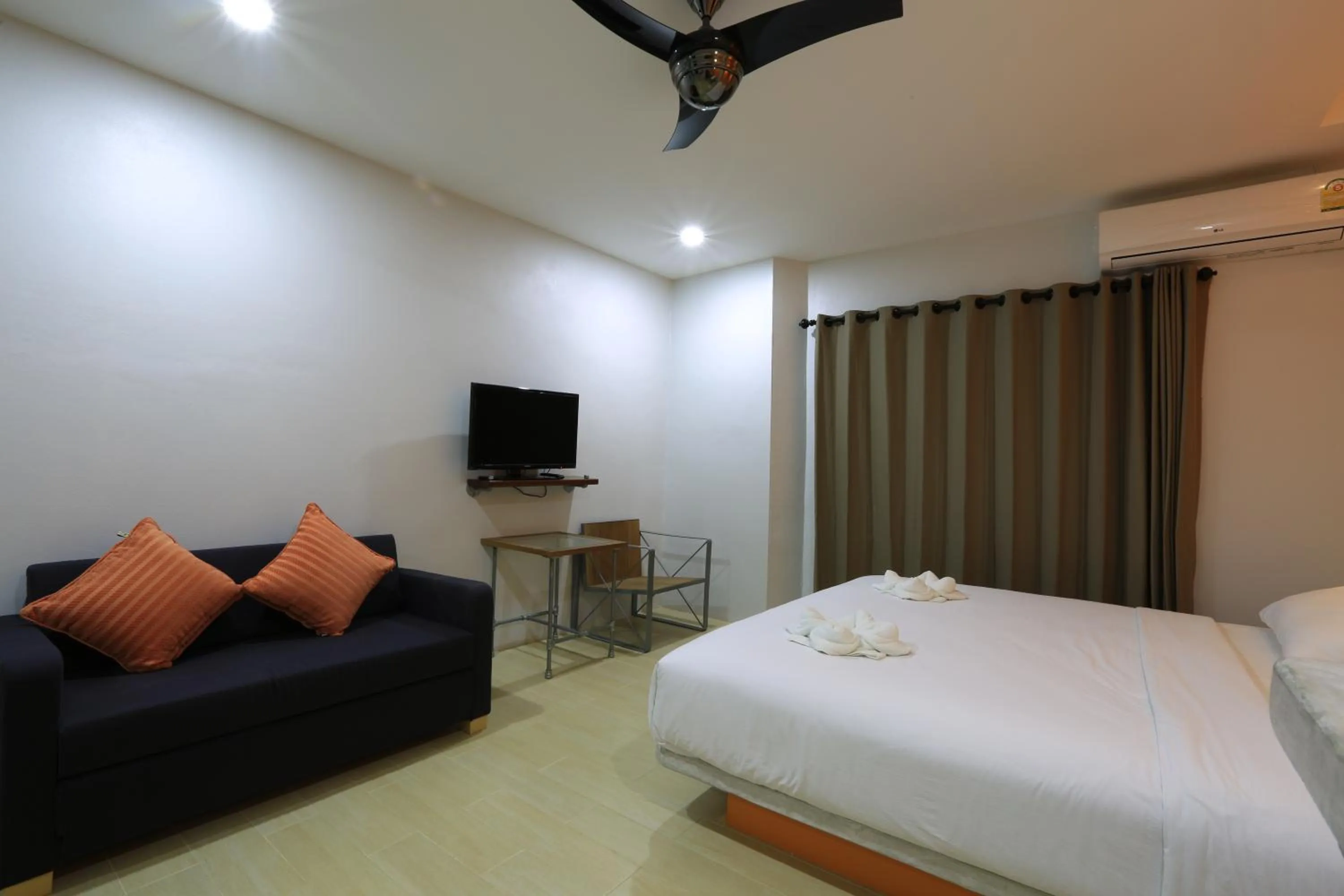 Bedroom, Bed in Good Dream Hotel (Khun Ying House)