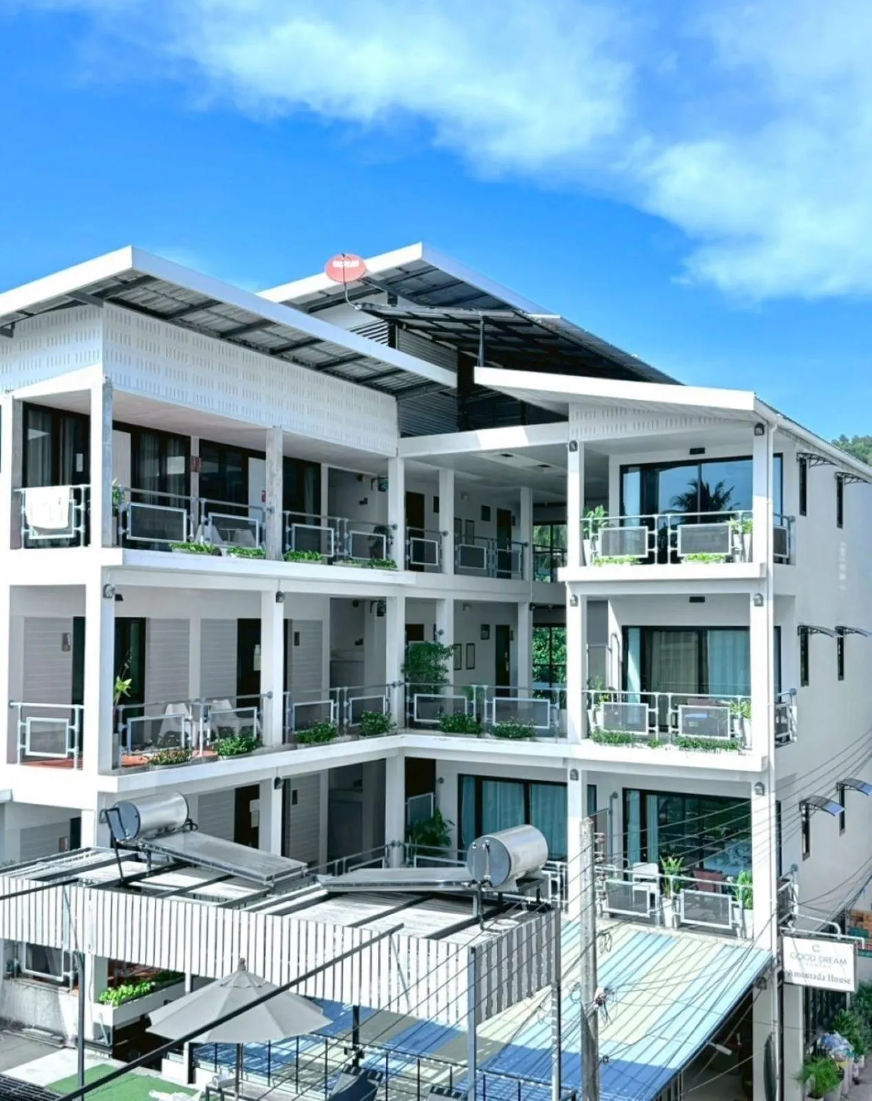 Property building in Good Dream Hotel (Khun Ying House)