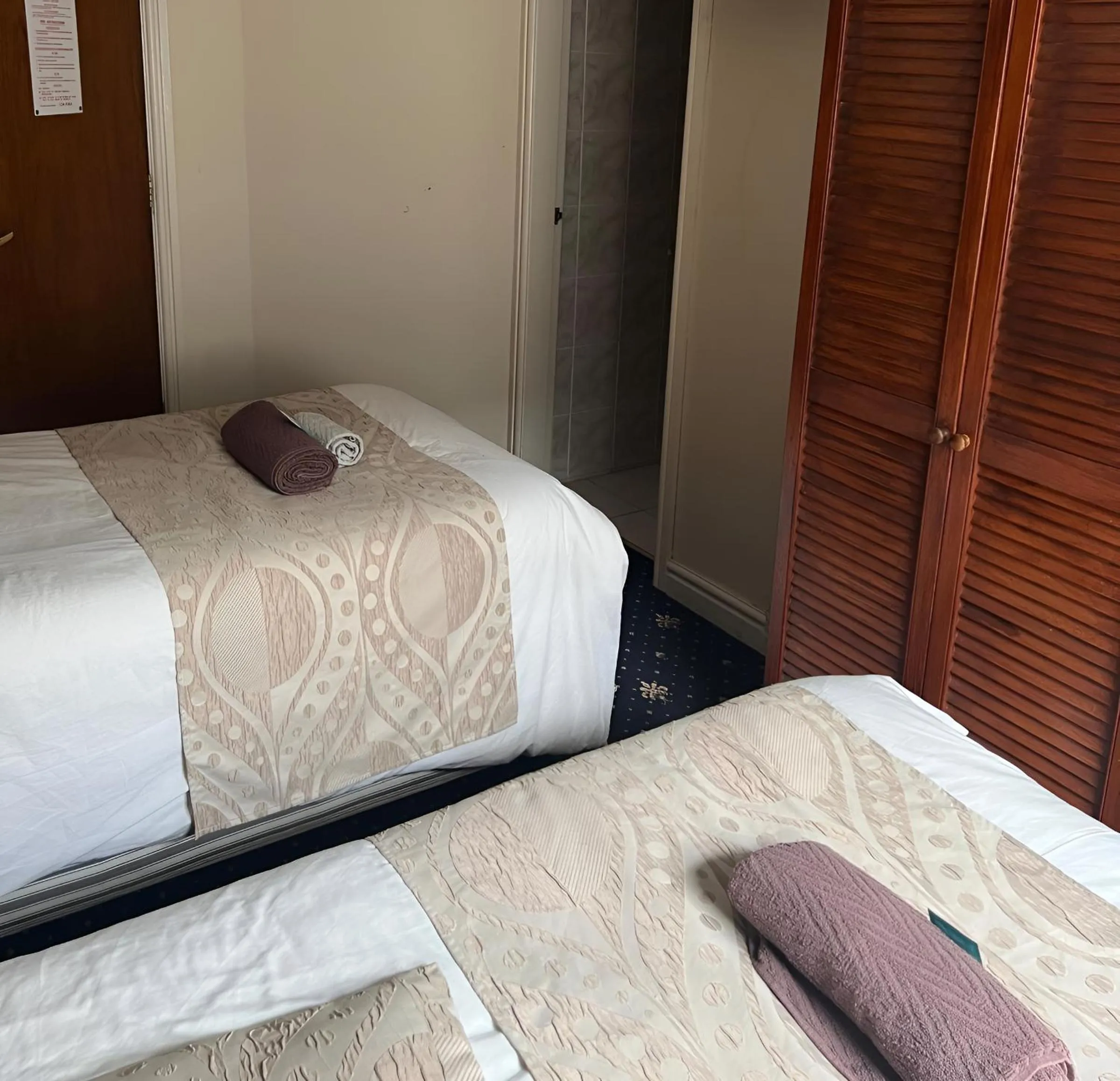 Photo of the whole room, Bed in Baytree Lodge