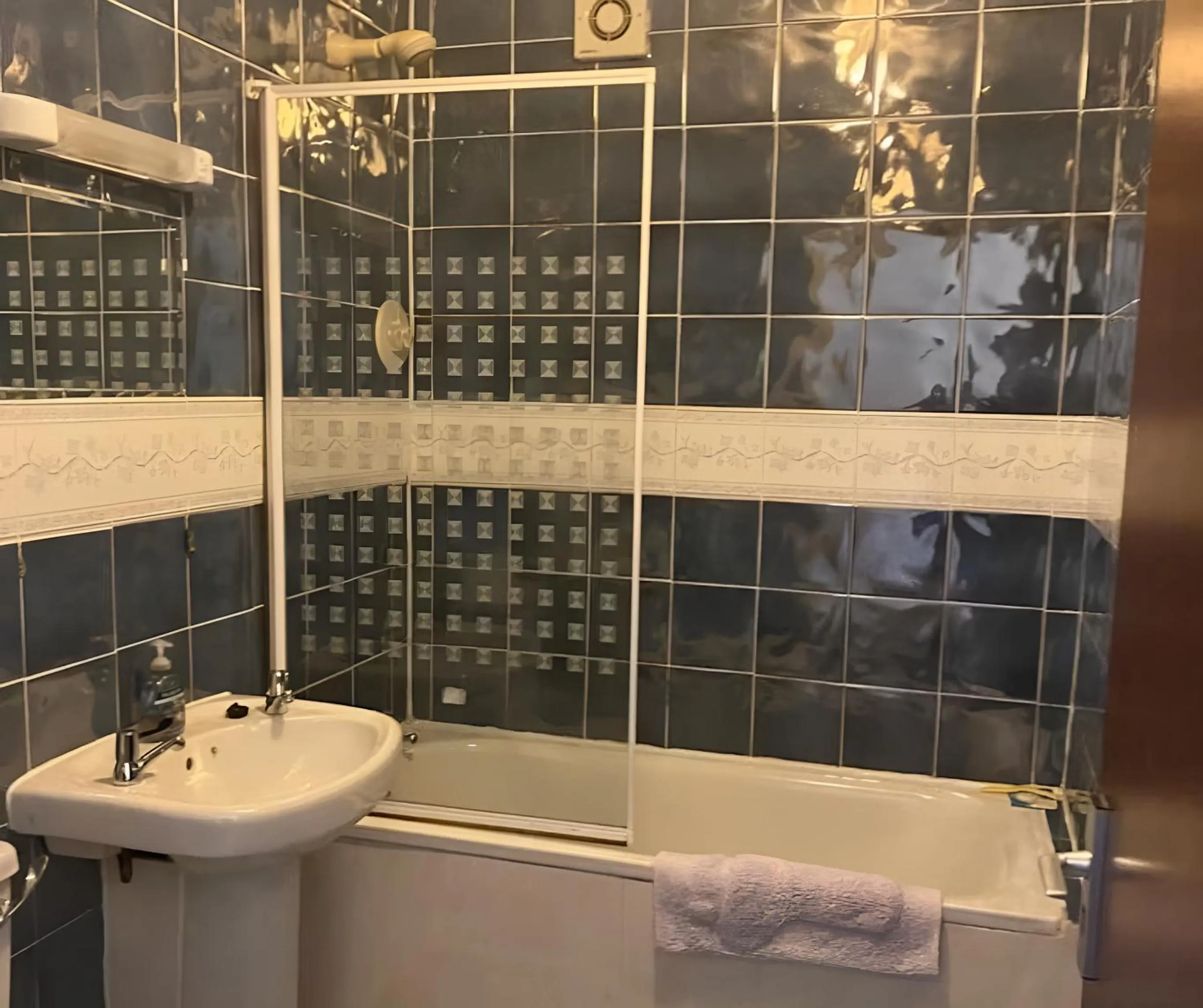 Bathroom in Baytree Lodge