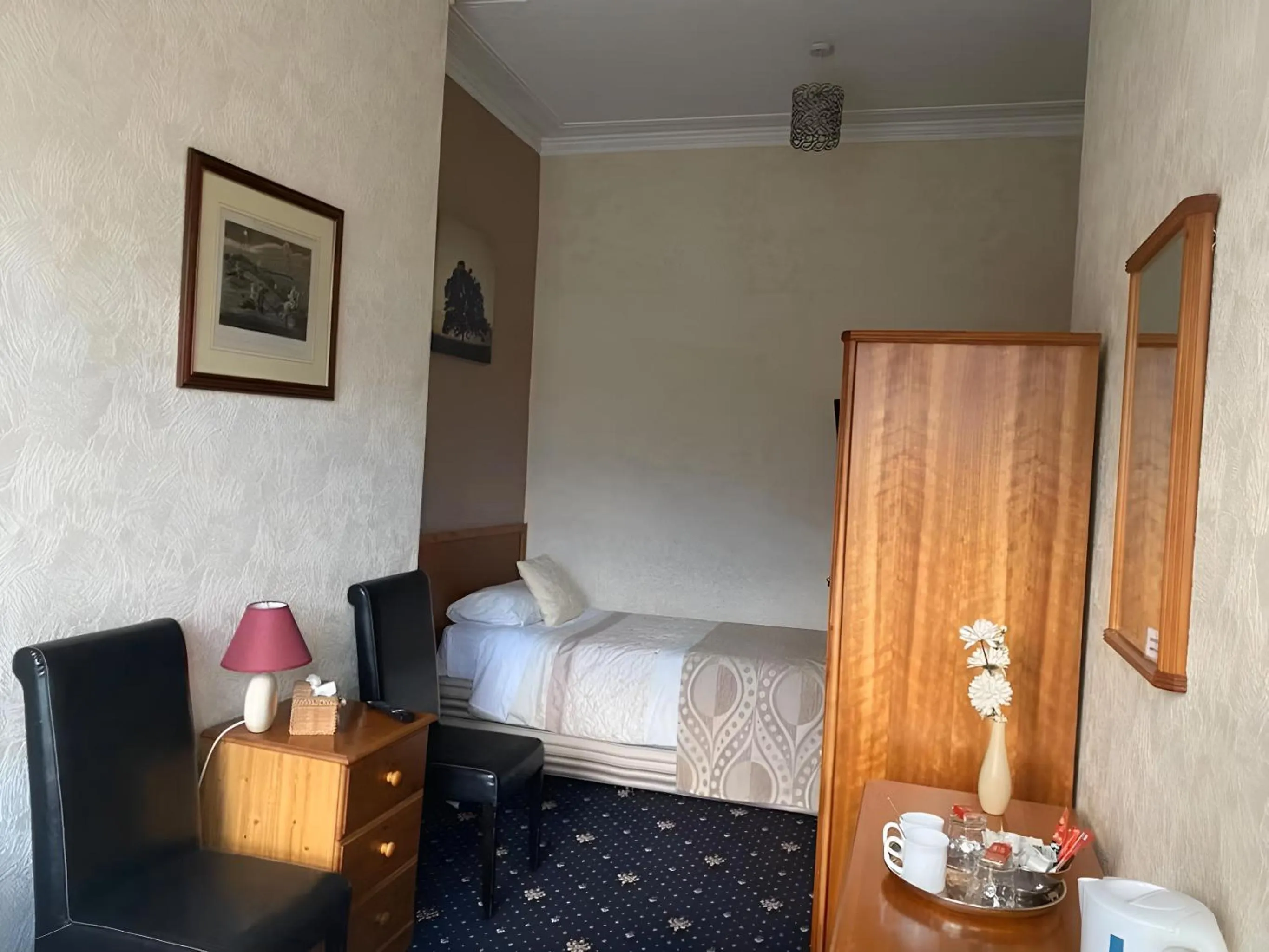 Bedroom, Bed in Baytree Lodge