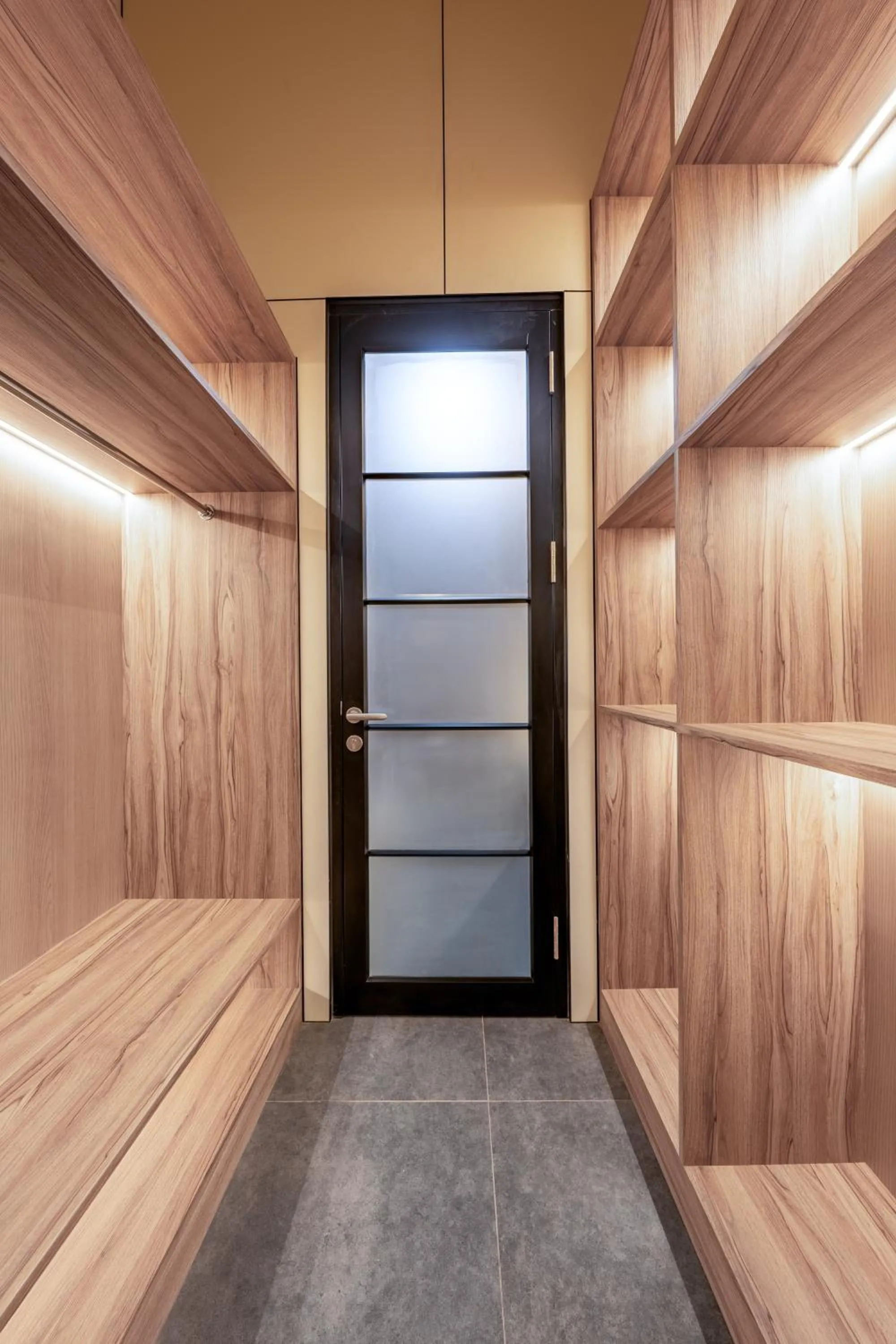 wardrobe in Moon Rock Villas by Ribas