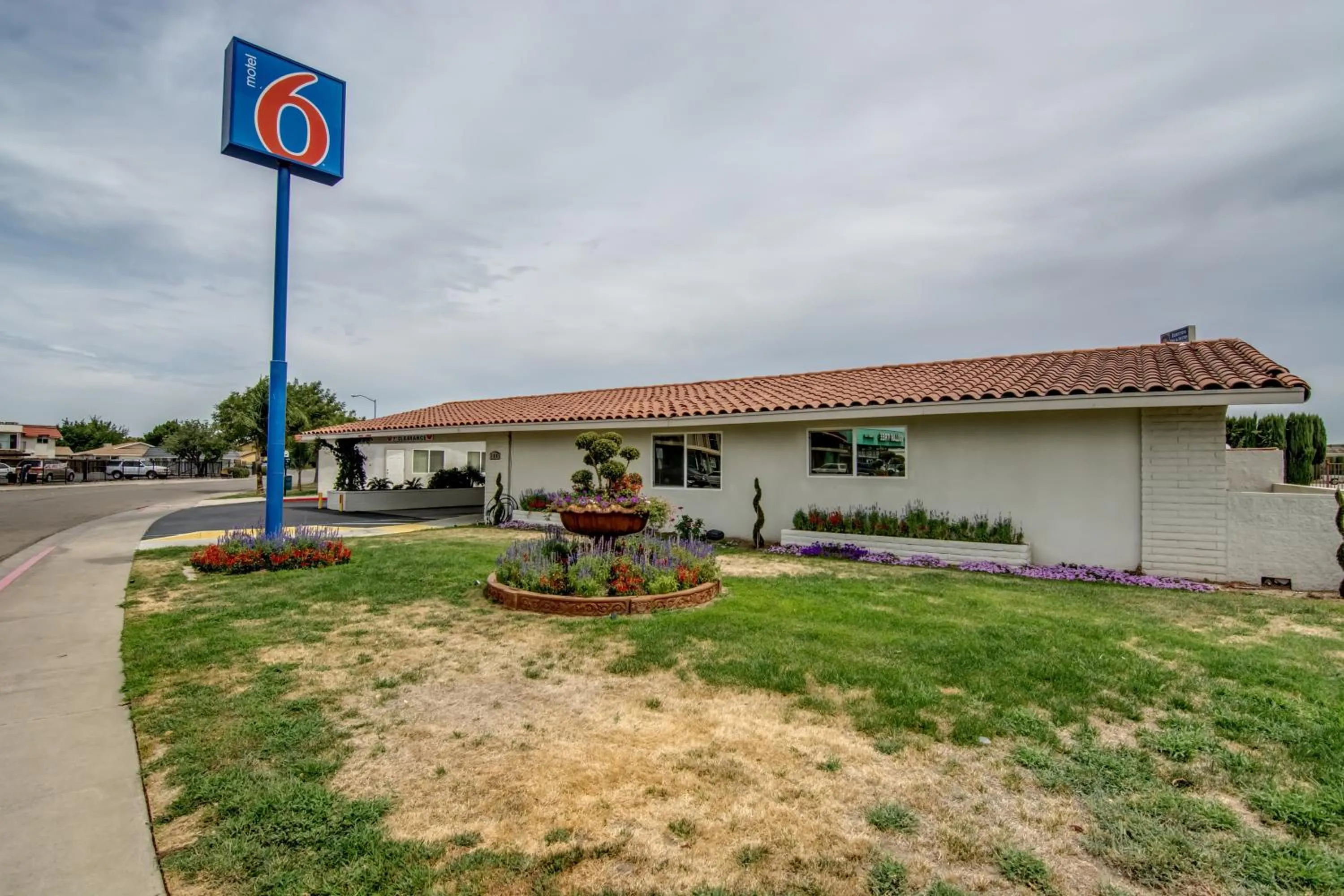 Property building in Motel 6 Manteca CA