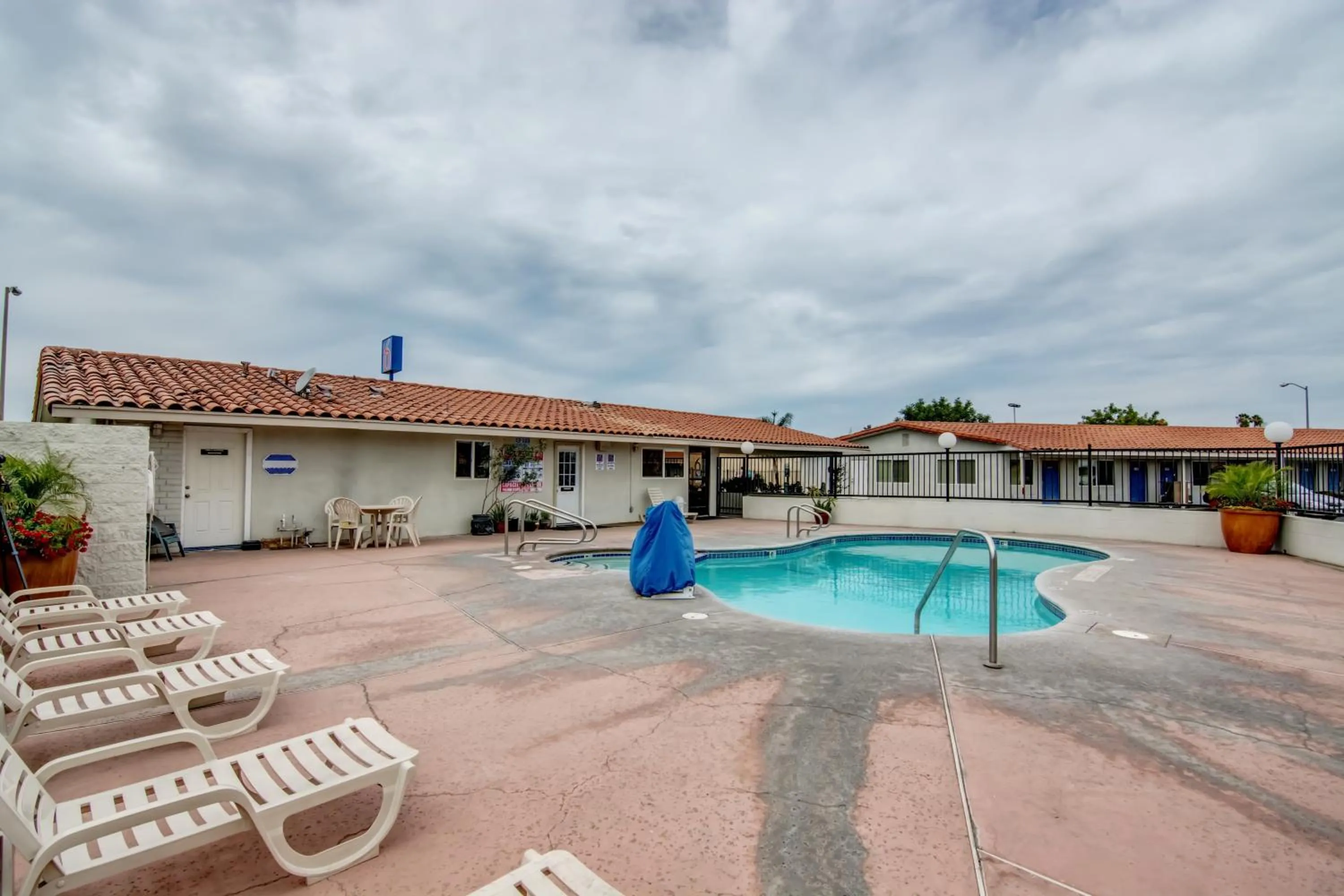 Swimming pool in Motel 6 Manteca CA