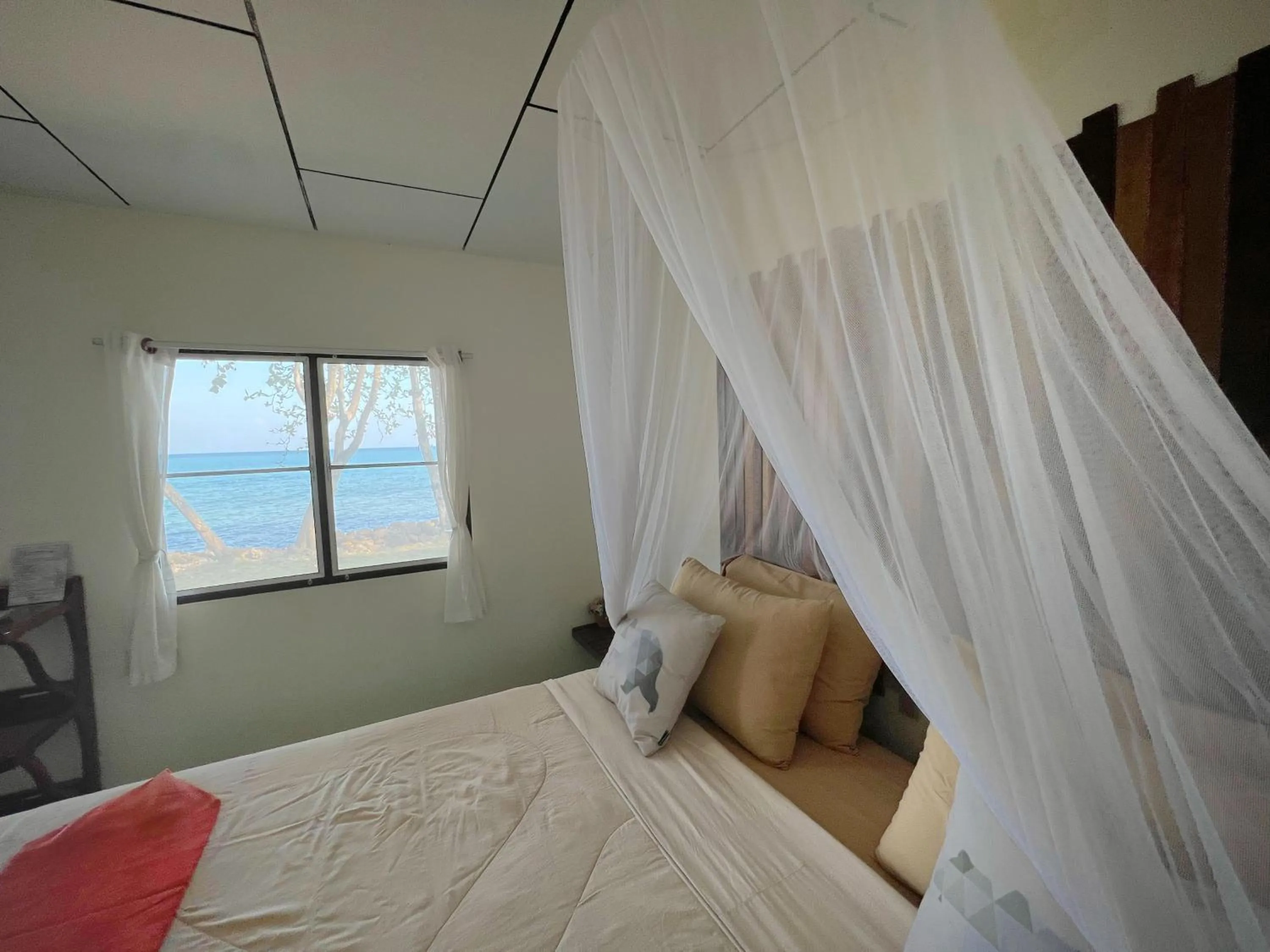 Bed in Ta-Lay Time KohMak