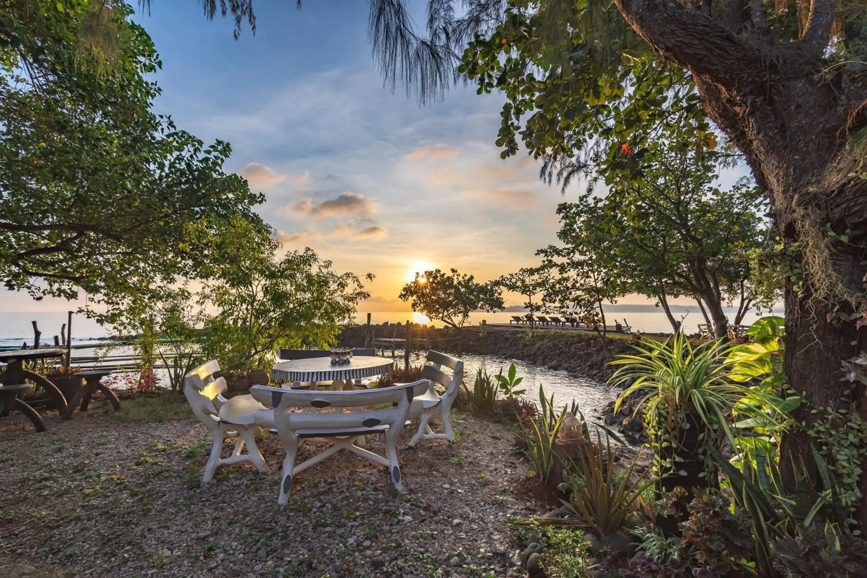 Sunrise in Ta-Lay Time KohMak Sunrise in Ta-Lay Time KohMak