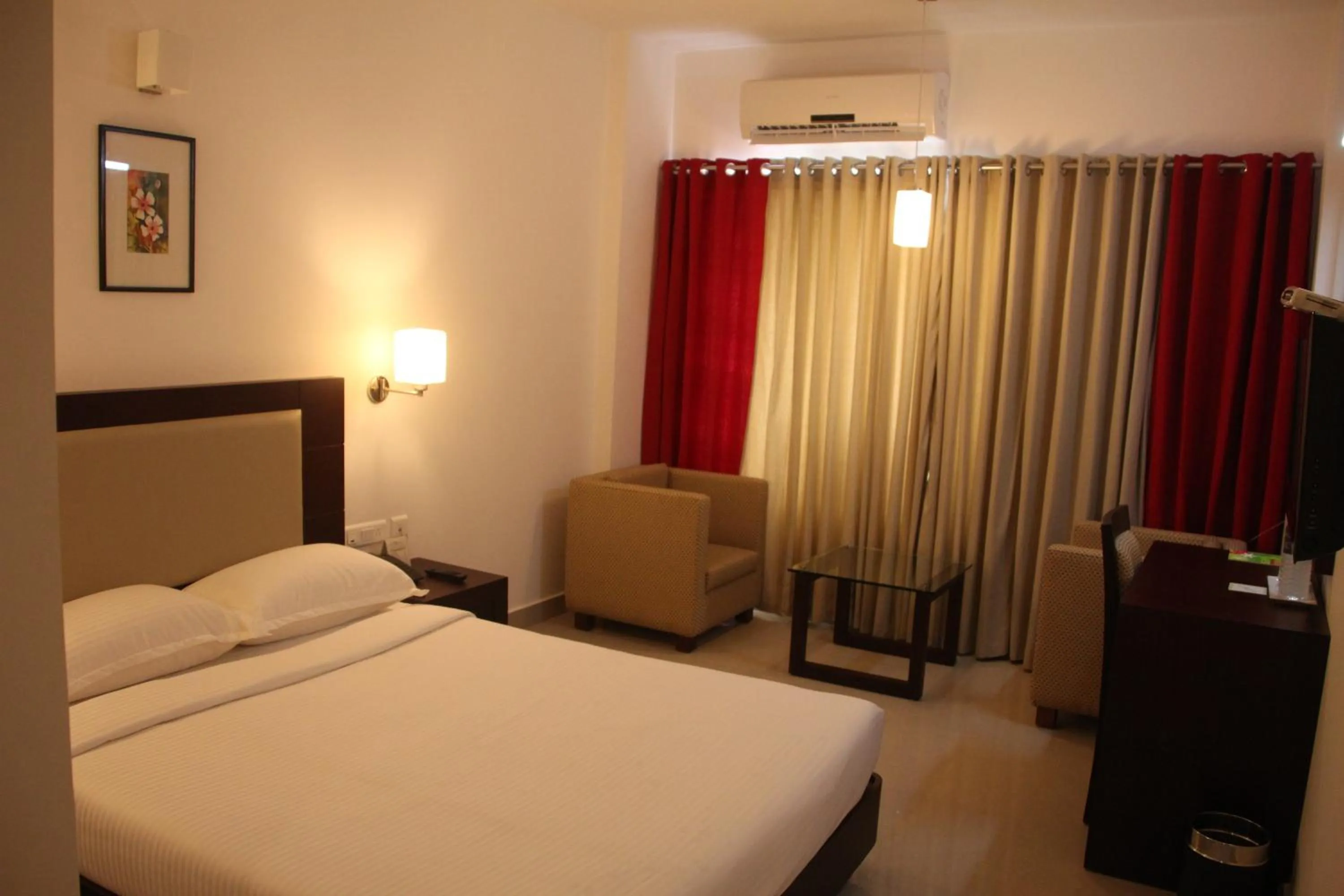 Bedroom, Bed in Hotel Hills Park Pathanamthitta
