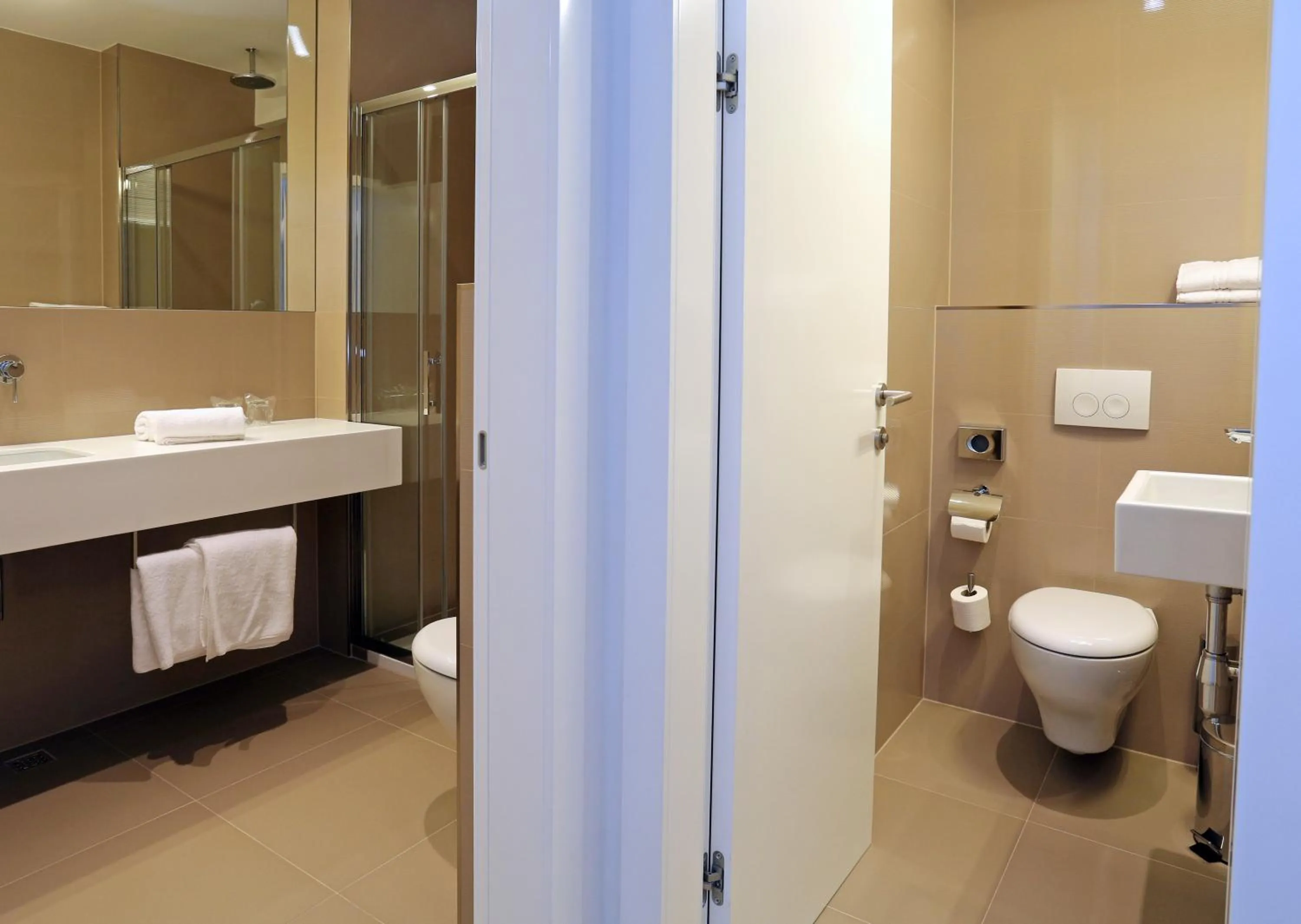 Shower in Guesthouse Villa Scalaria