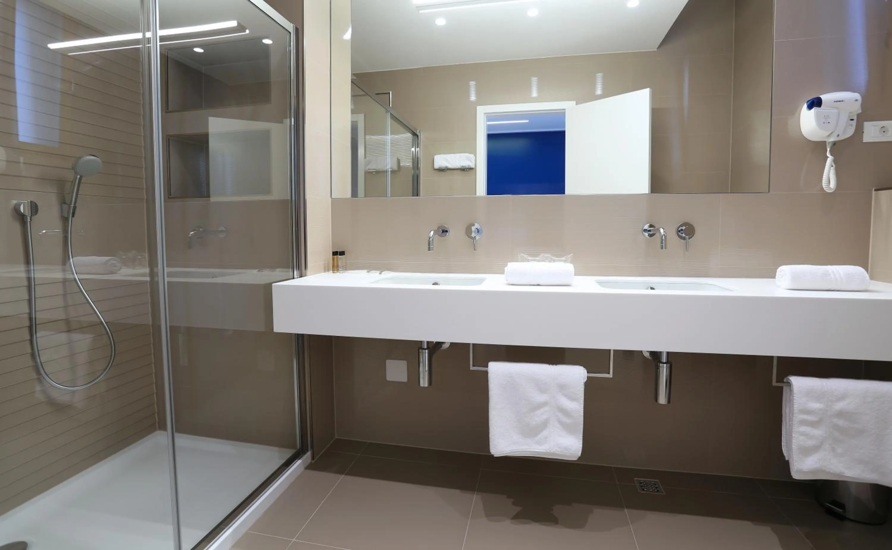 Shower in Guesthouse Villa Scalaria