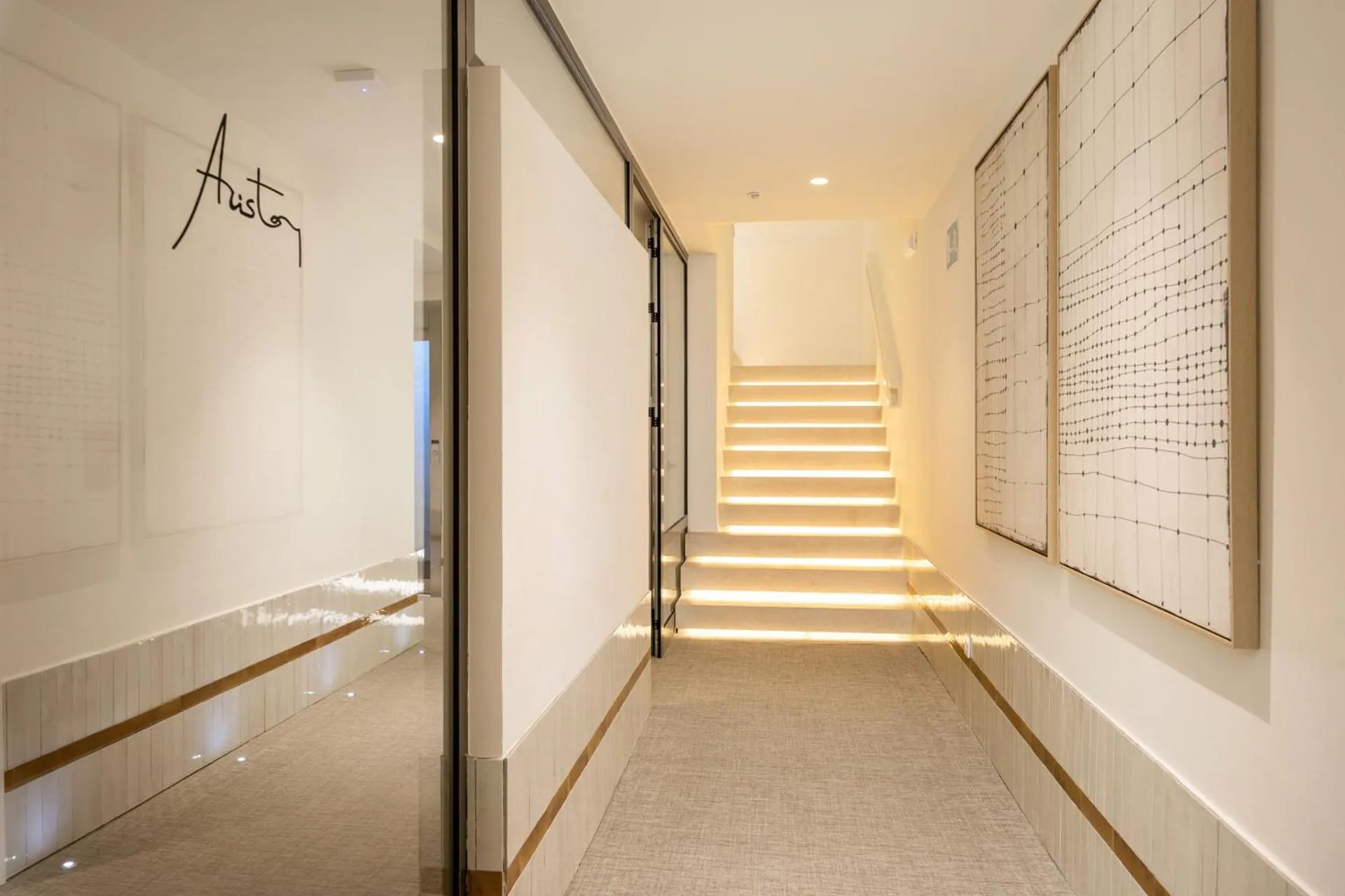 Property building in Aristoy - by Grupo Tribu