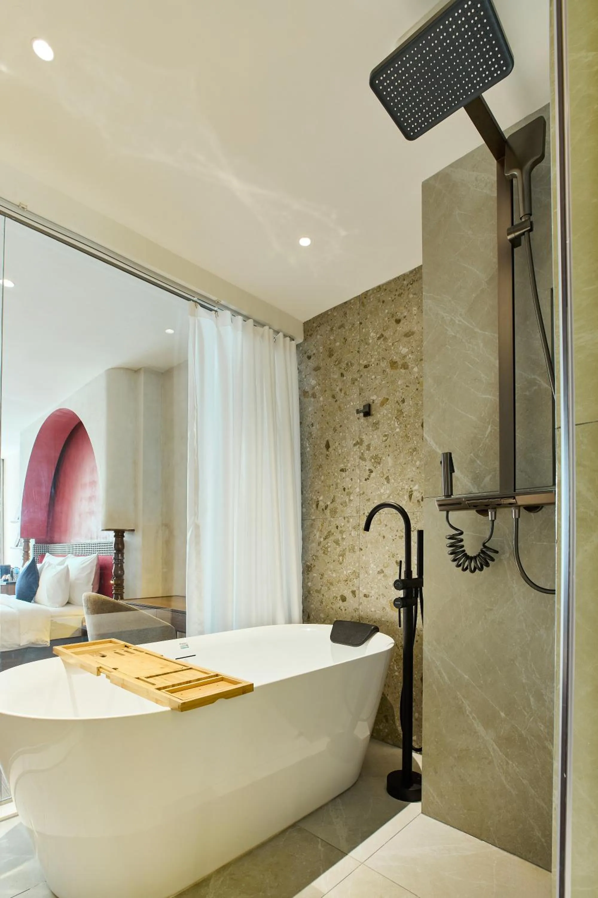 Shower, Bed in Kin Hotel Onsen Edition