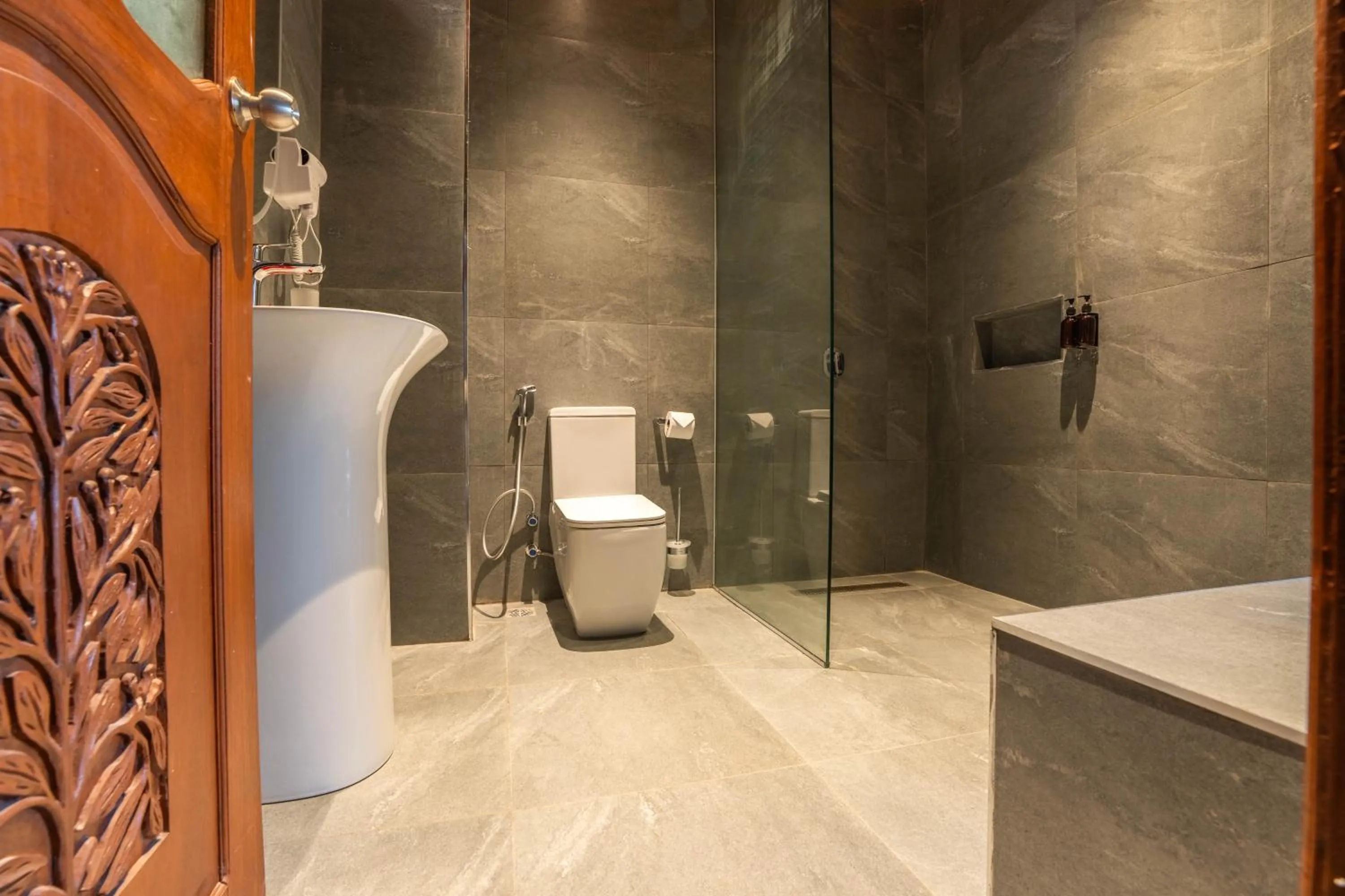 Shower in Tembo Kiwengwa Resort