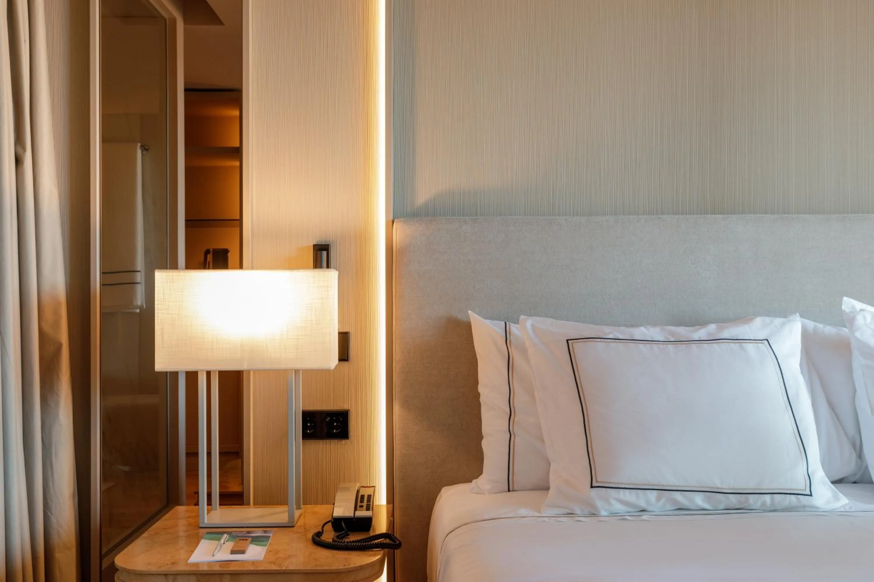 Bed in Meliá São João da Madeira