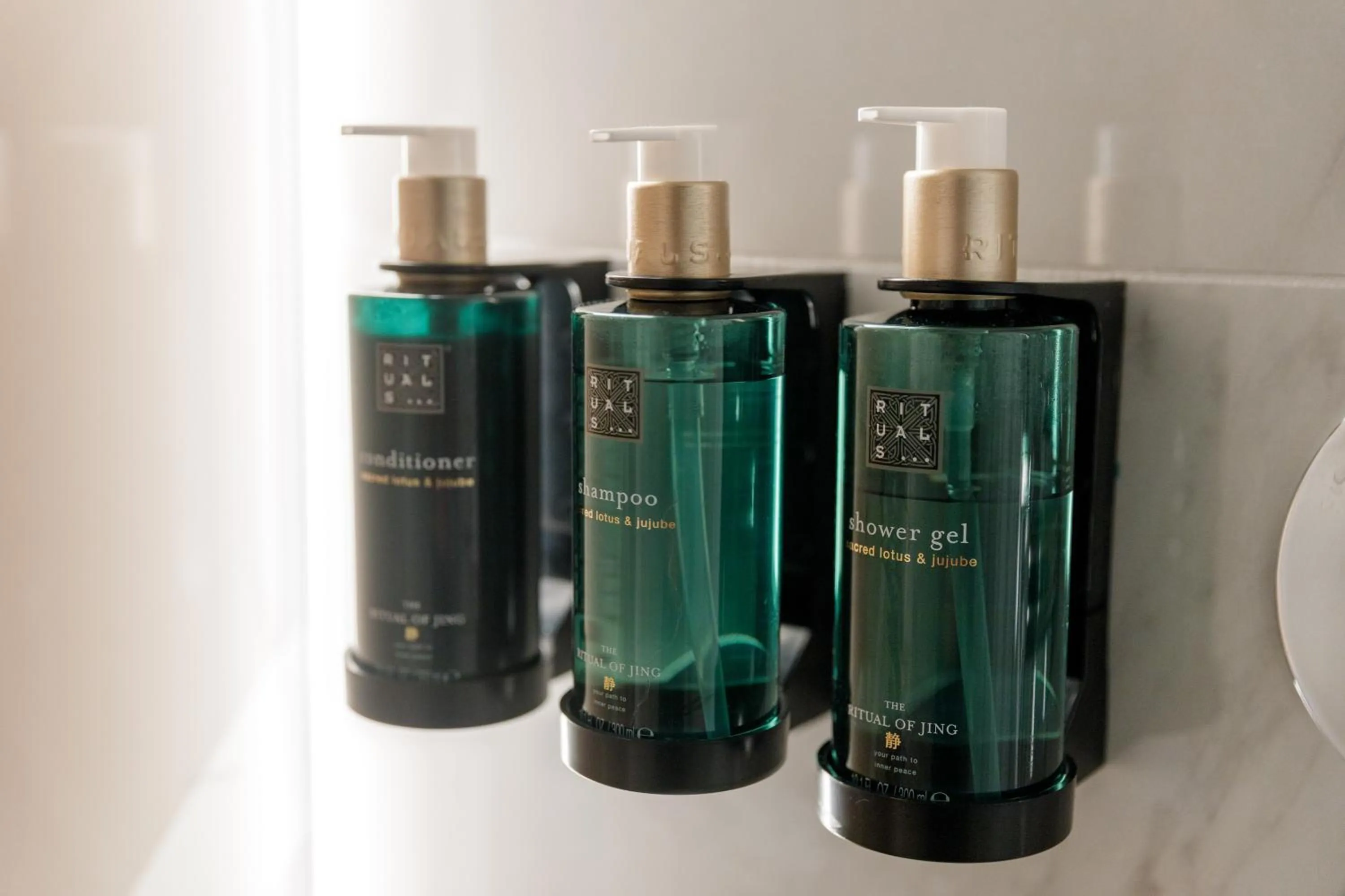 Bedroom in Meliá São João da Madeira