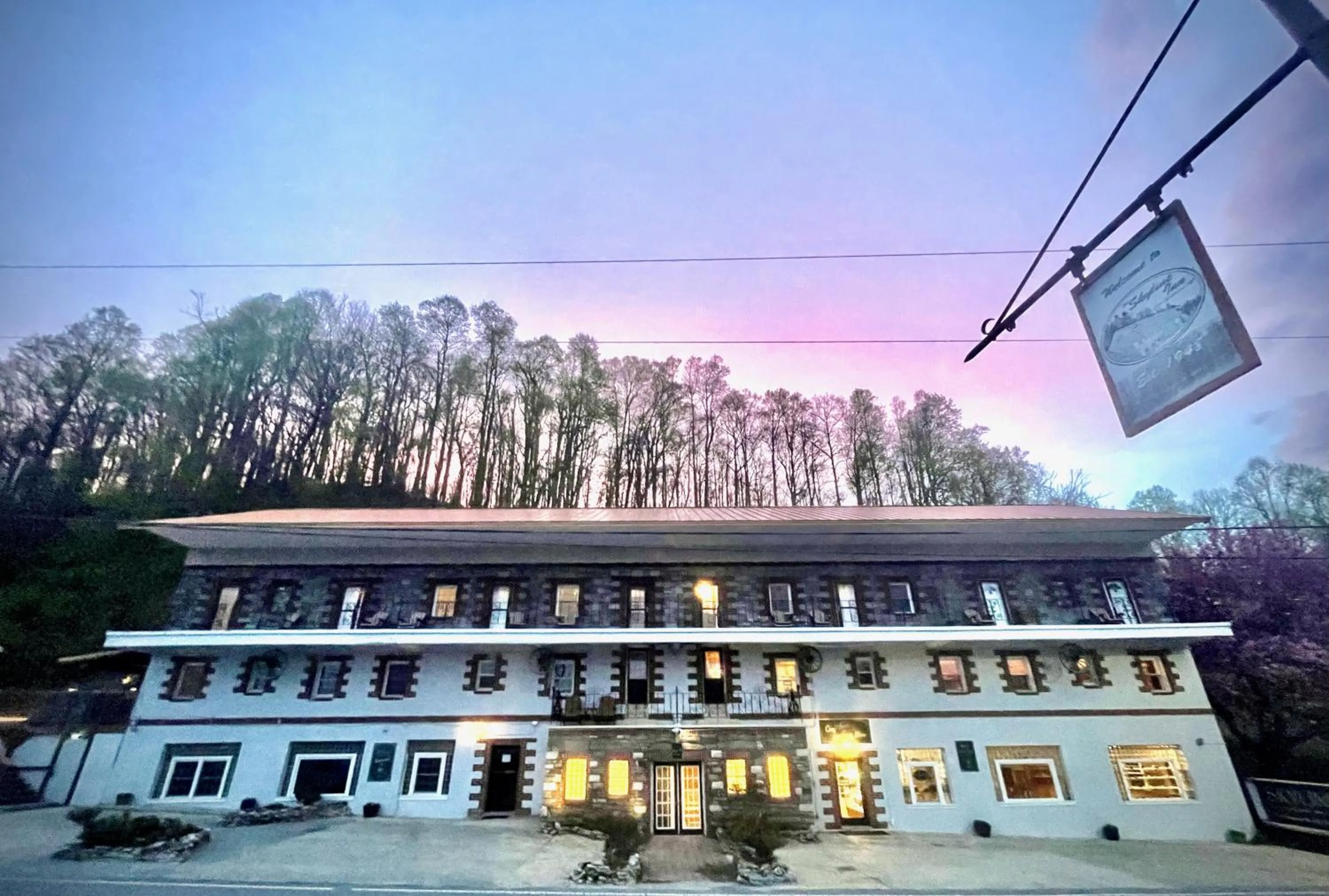 Property building in Skyline Village Inn