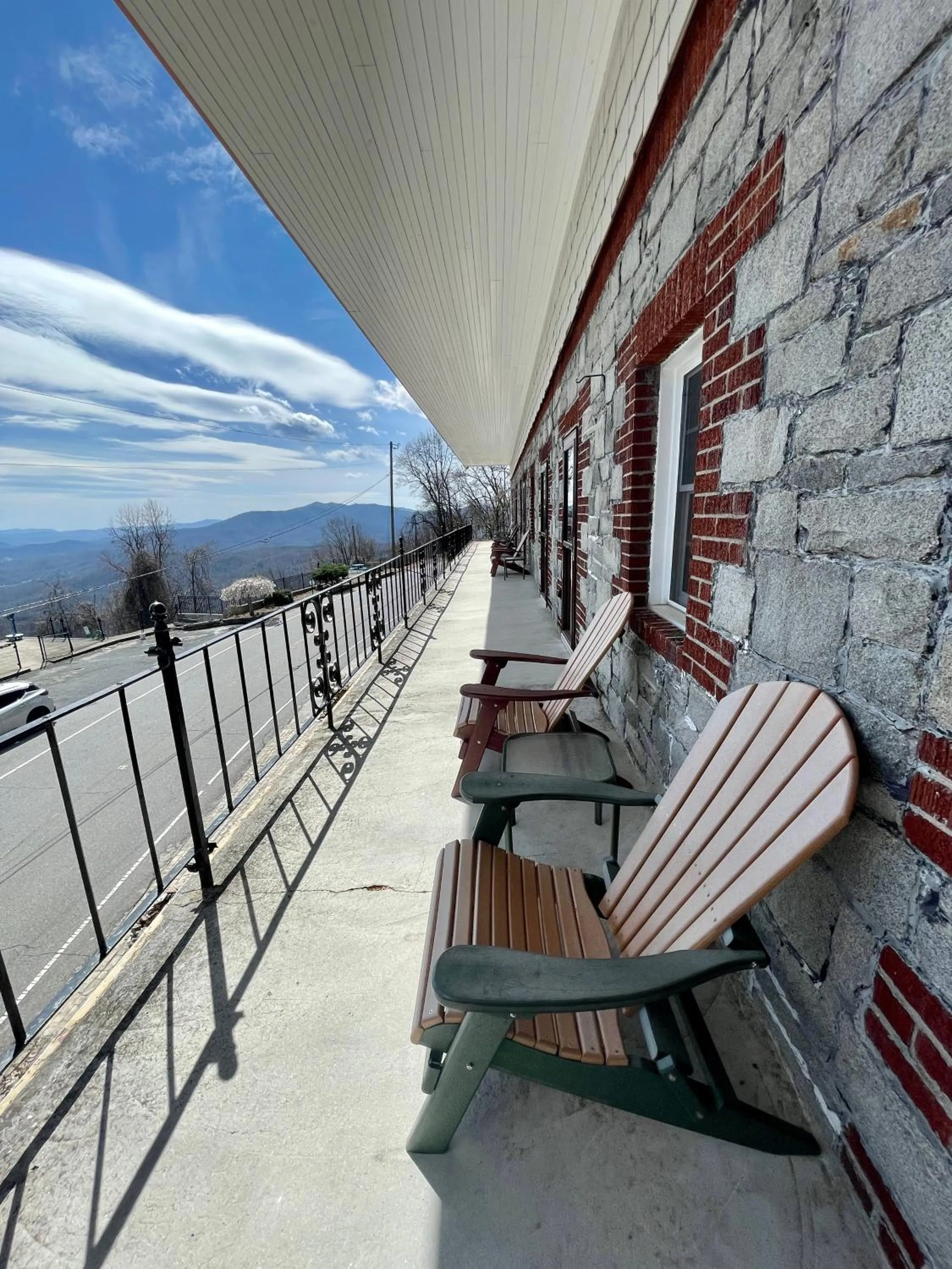 Natural landscape in Skyline Village Inn