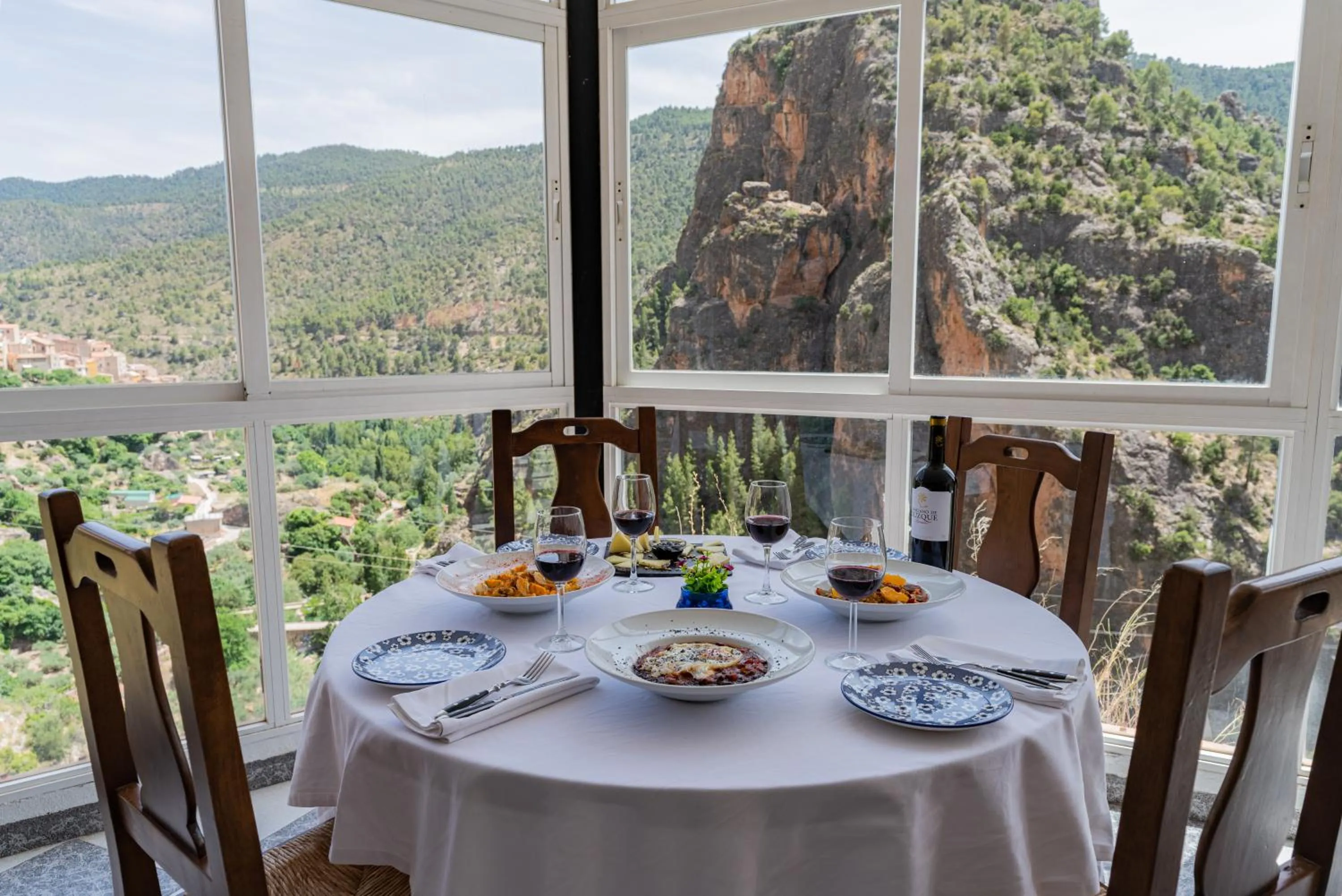 Restaurant/places to eat in Hotel Restaurante Felipe II