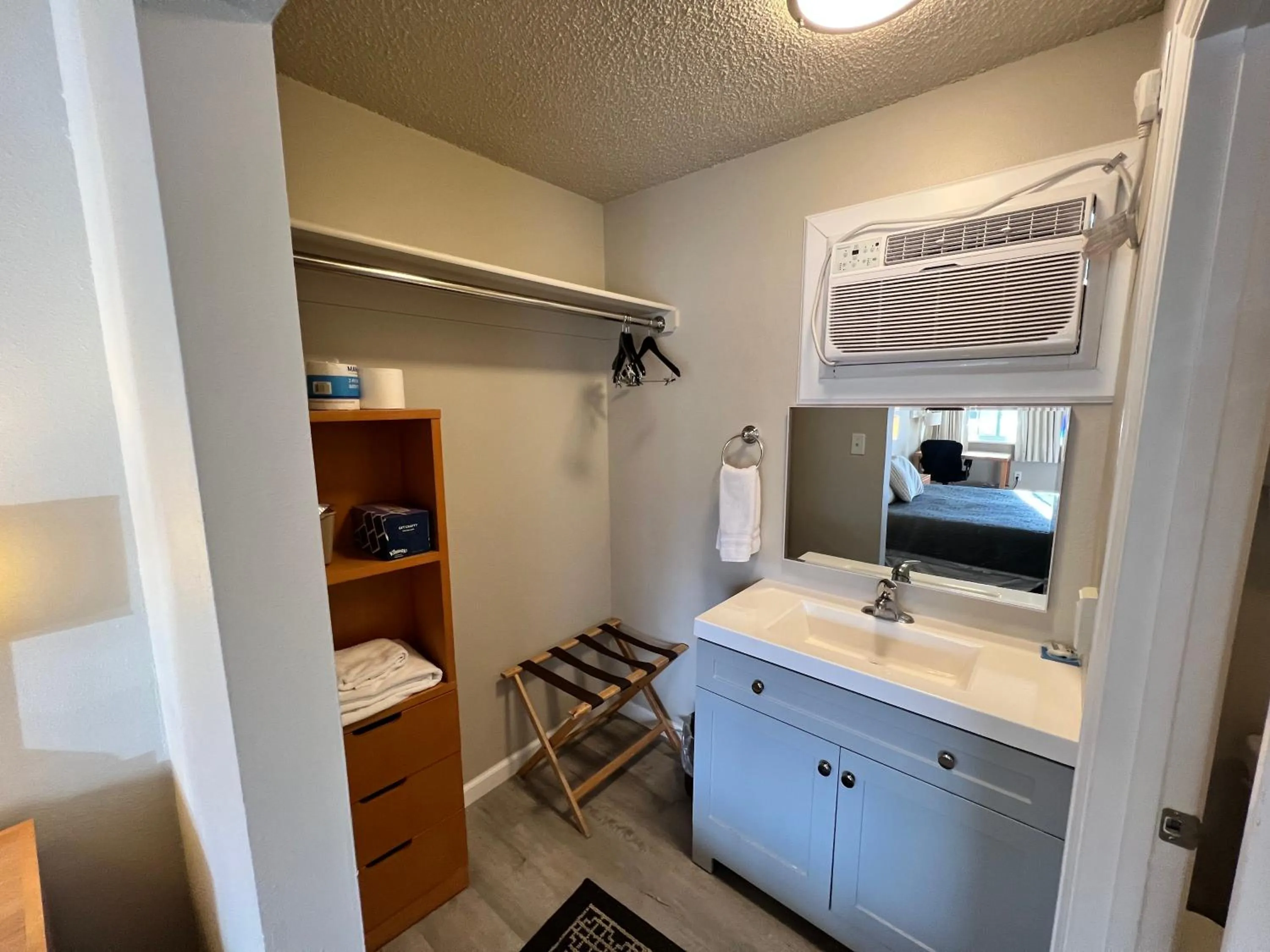 Garden of the Gods Motel