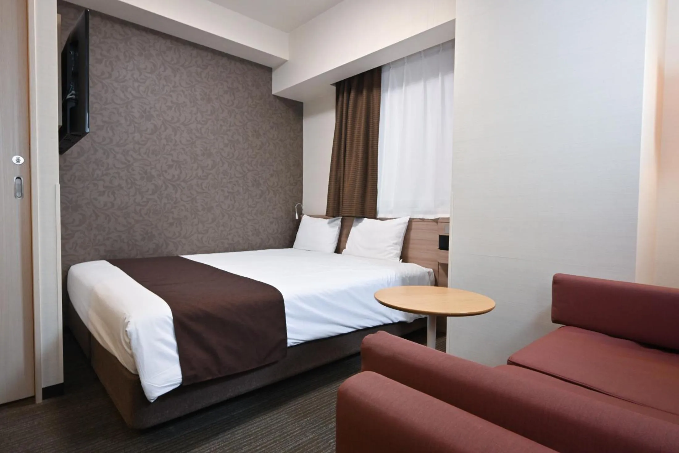 Bed in Sanco Inn Grande Tokyo Hamamatsucho