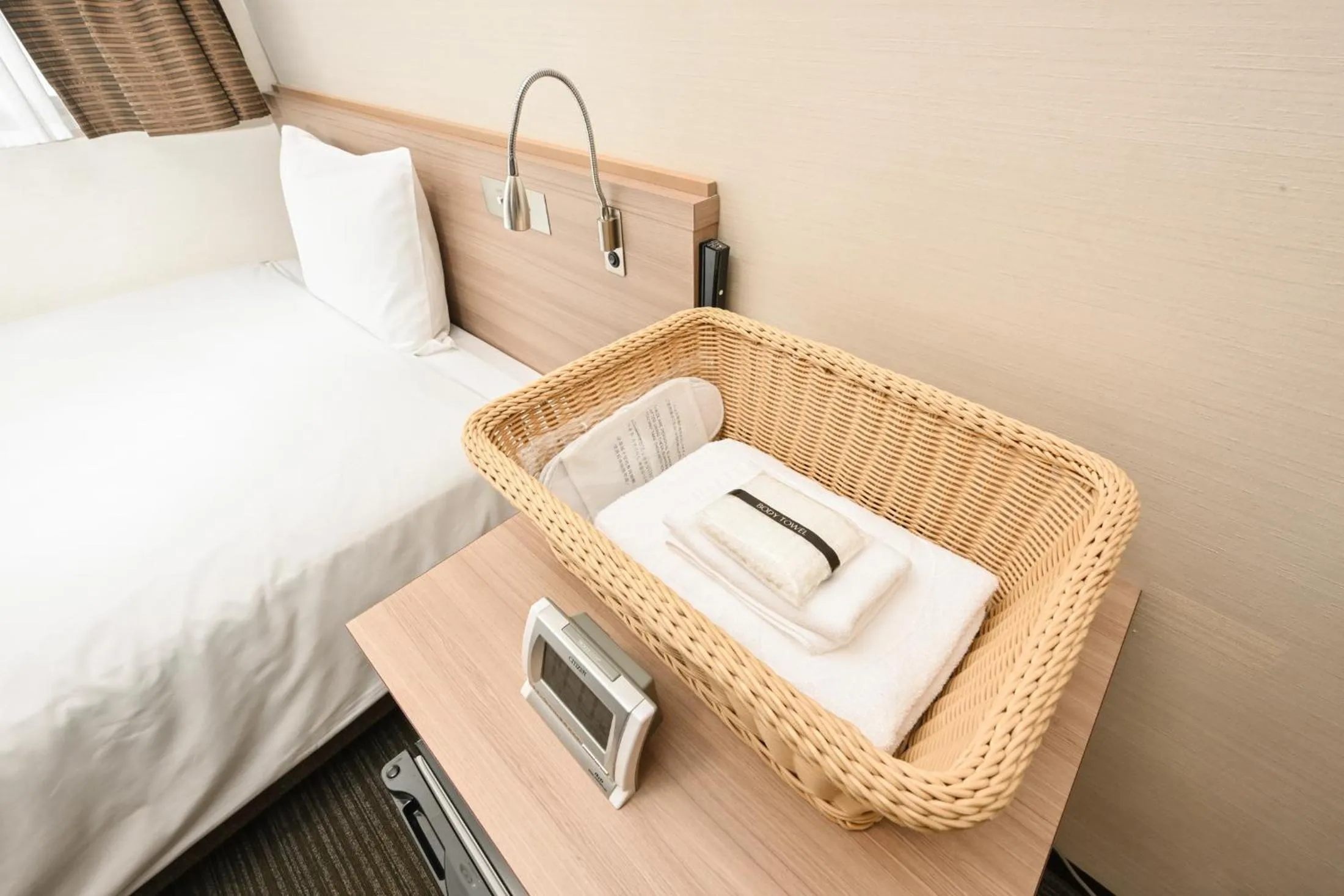 towels, Bed in Sanco Inn Grande Tokyo Hamamatsucho