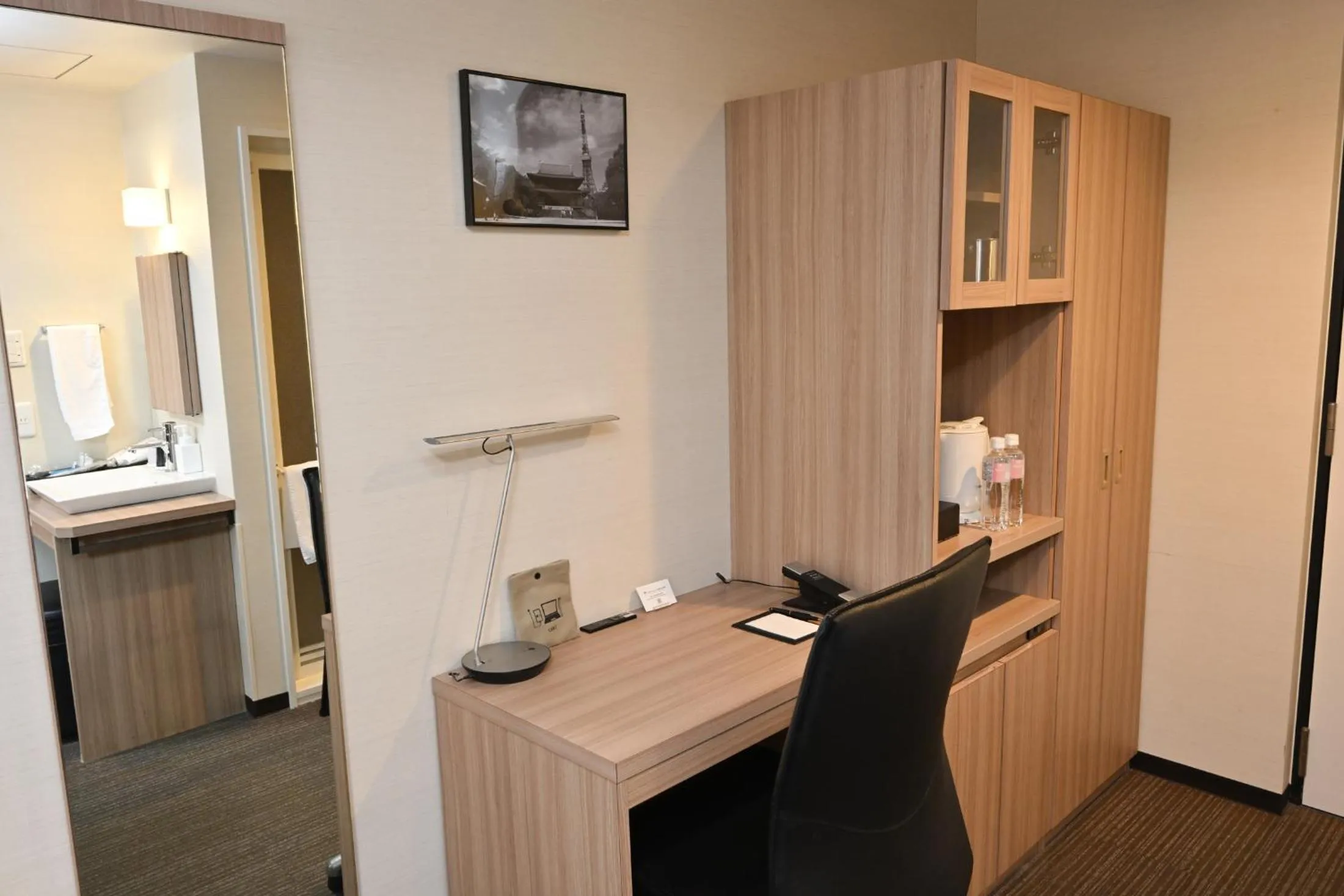 furniture in Sanco Inn Grande Tokyo Hamamatsucho