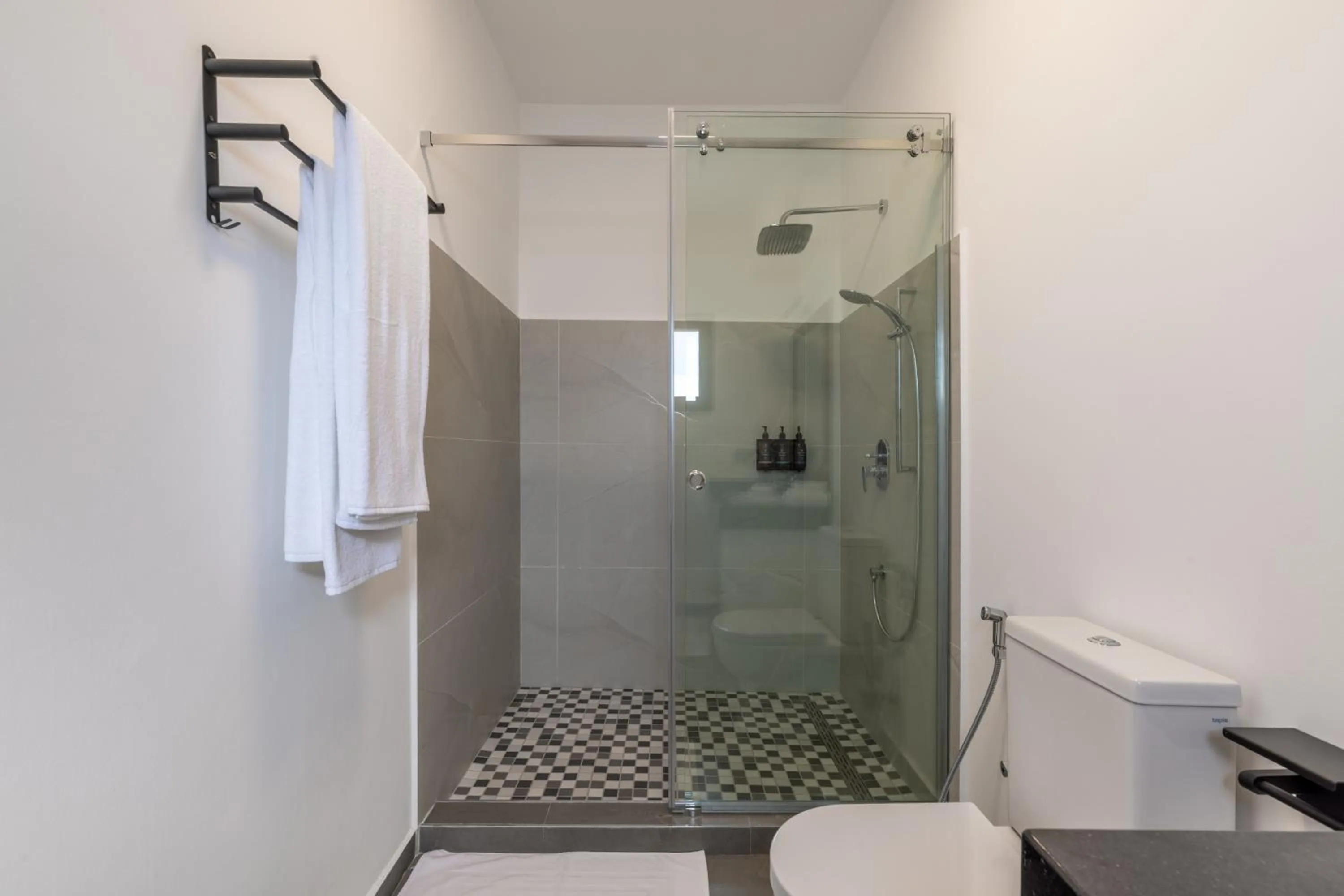 Shower in Q Boutique Resort Malindi