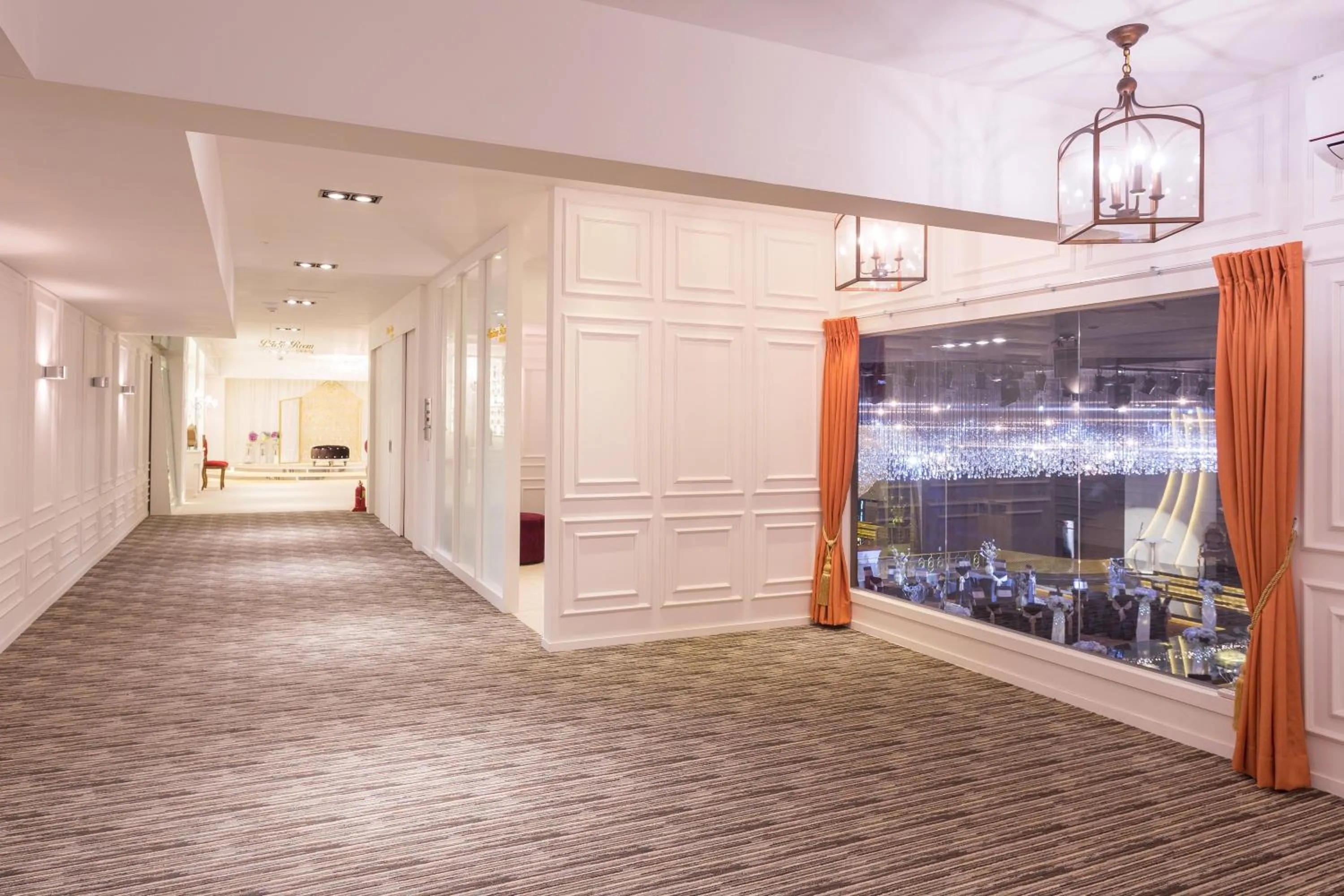 Communal lounge/ TV room in Charis Hotel