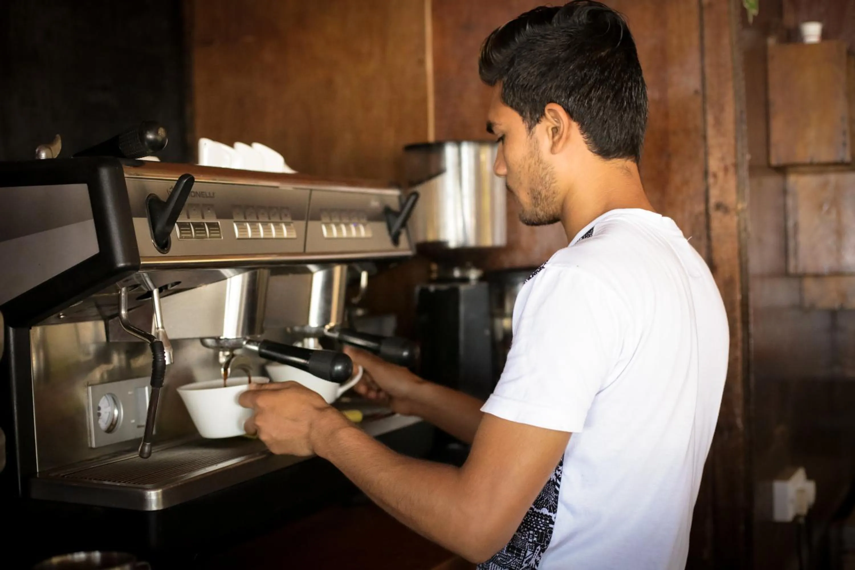 Restaurant/places to eat in Simrose