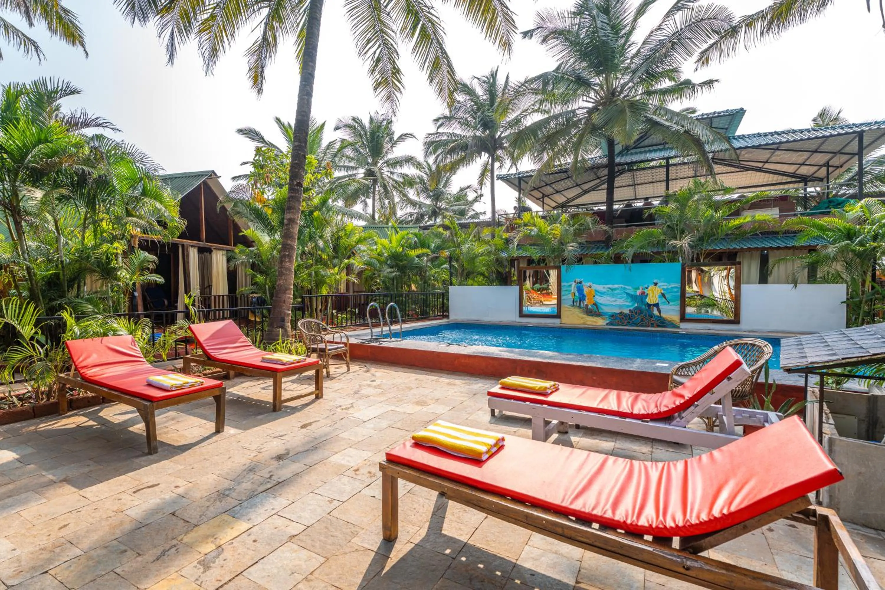 Swimming pool in Simrose