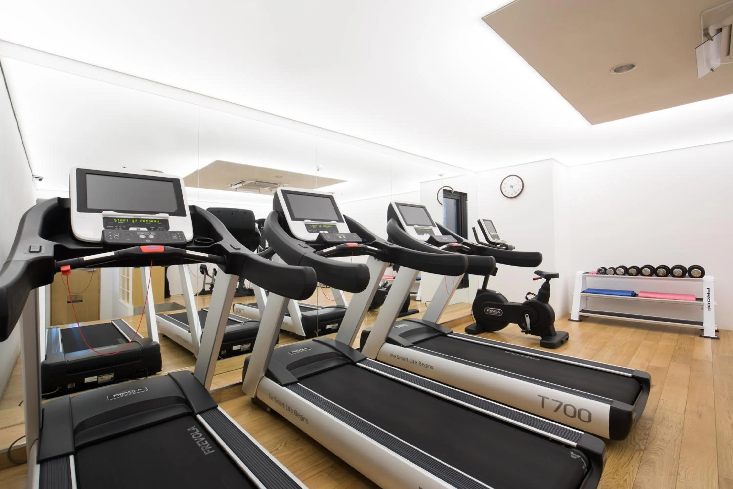 Fitness centre/facilities in Sotetsu Hotels The Splaisir Seoul Myeongdong