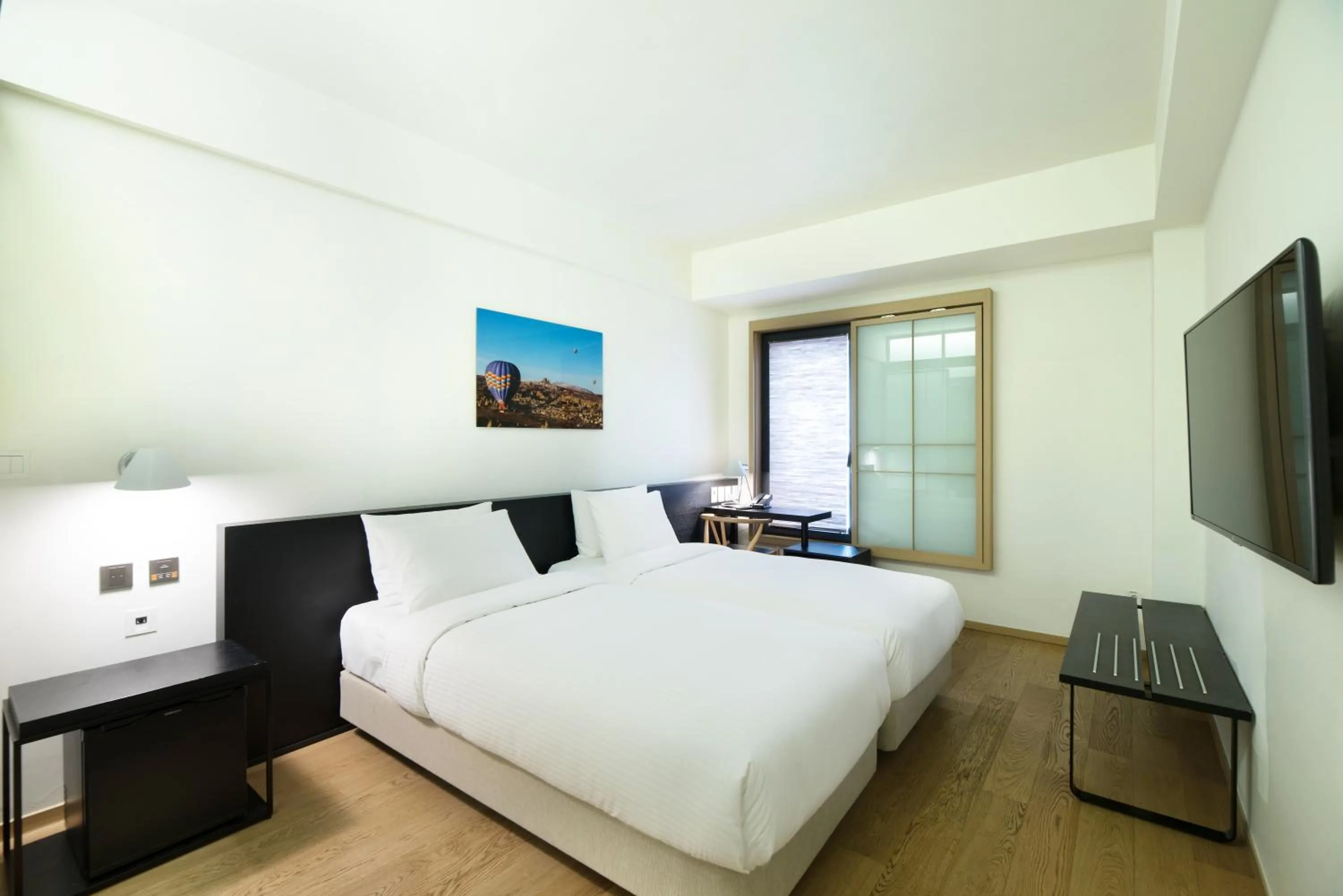 Bedroom, Bed in Sotetsu Hotels The Splaisir Seoul Myeongdong