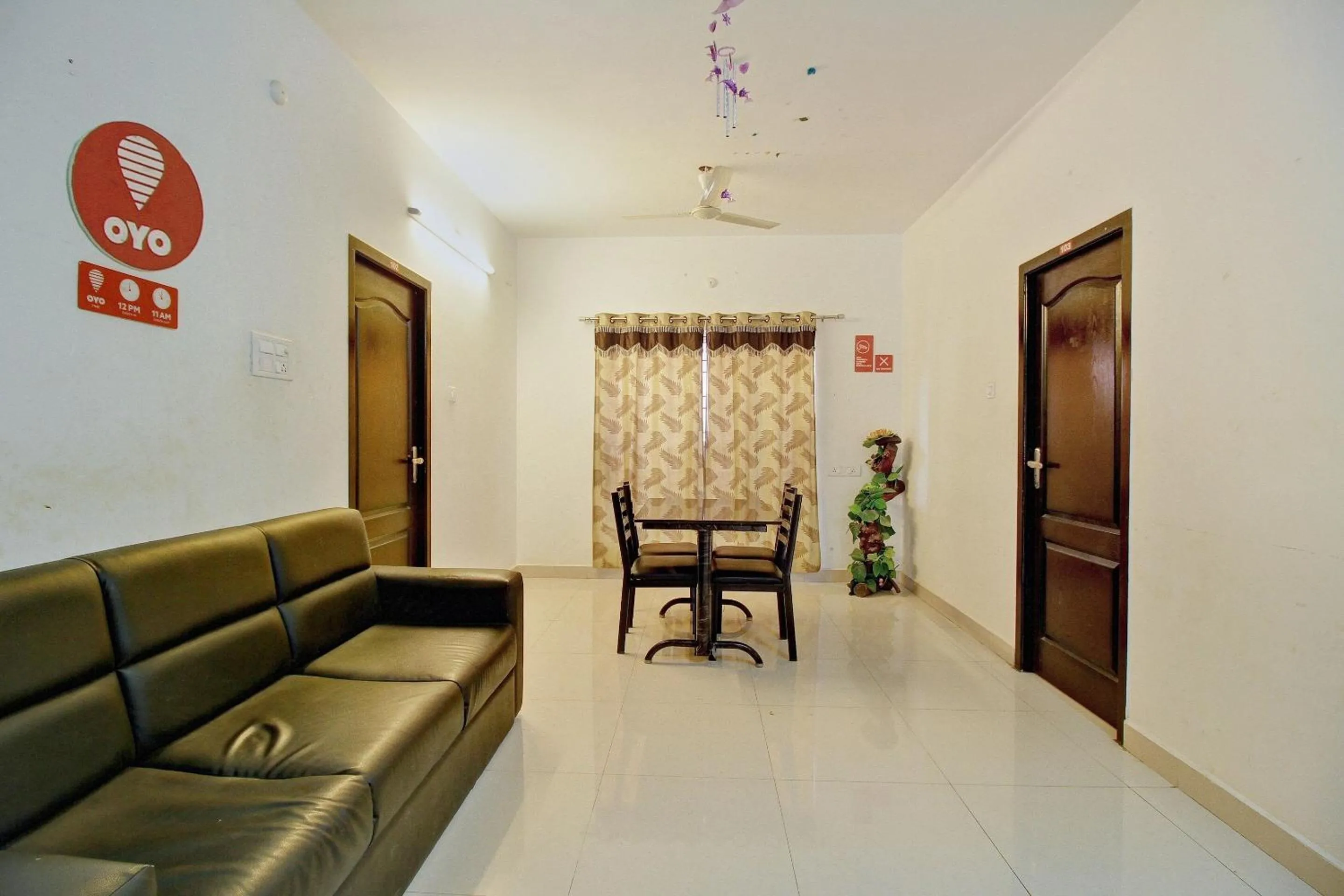 Lobby or reception in Hotel O The Mangrove Wood Residency
