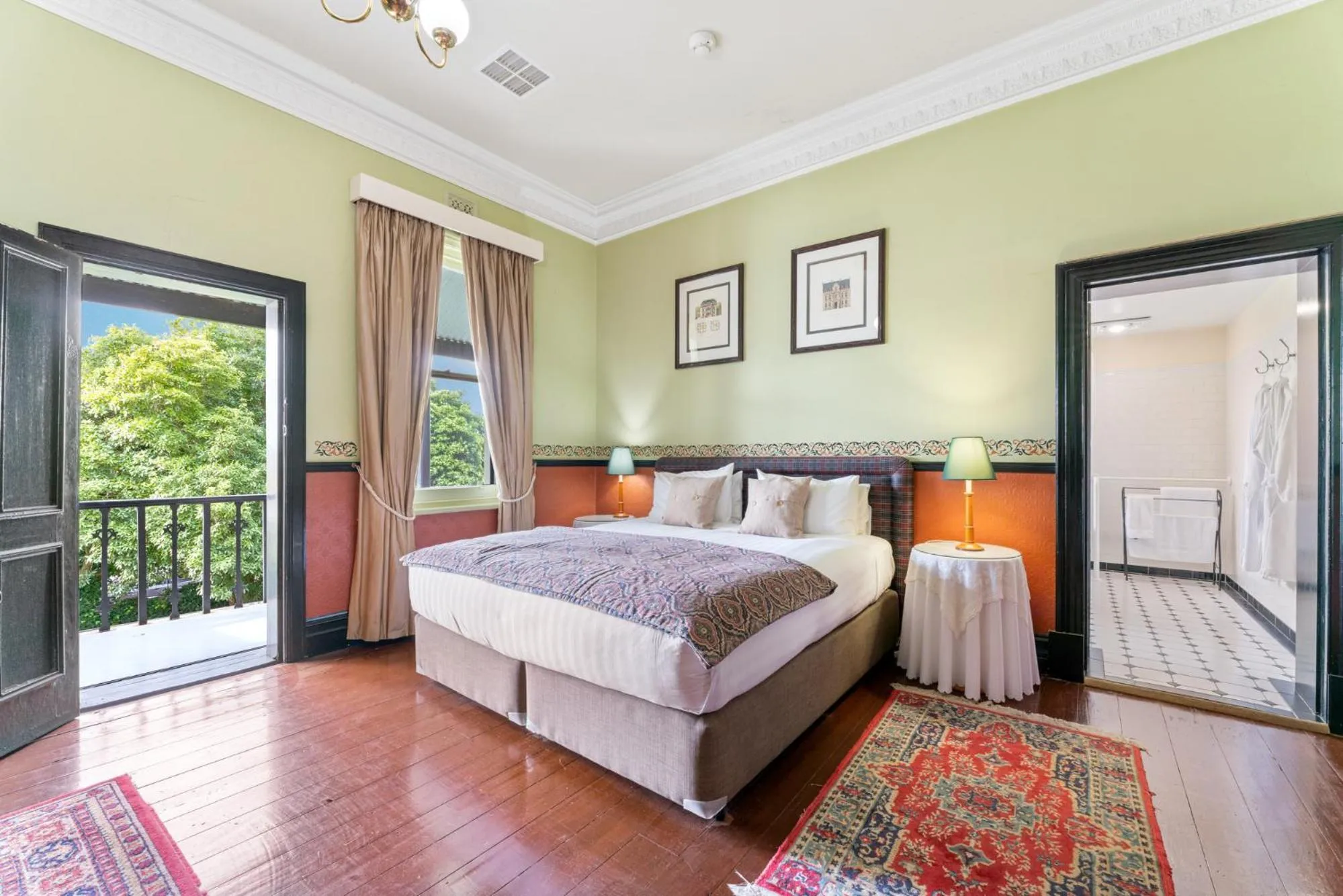 Bedroom, Bed in Colhurst House